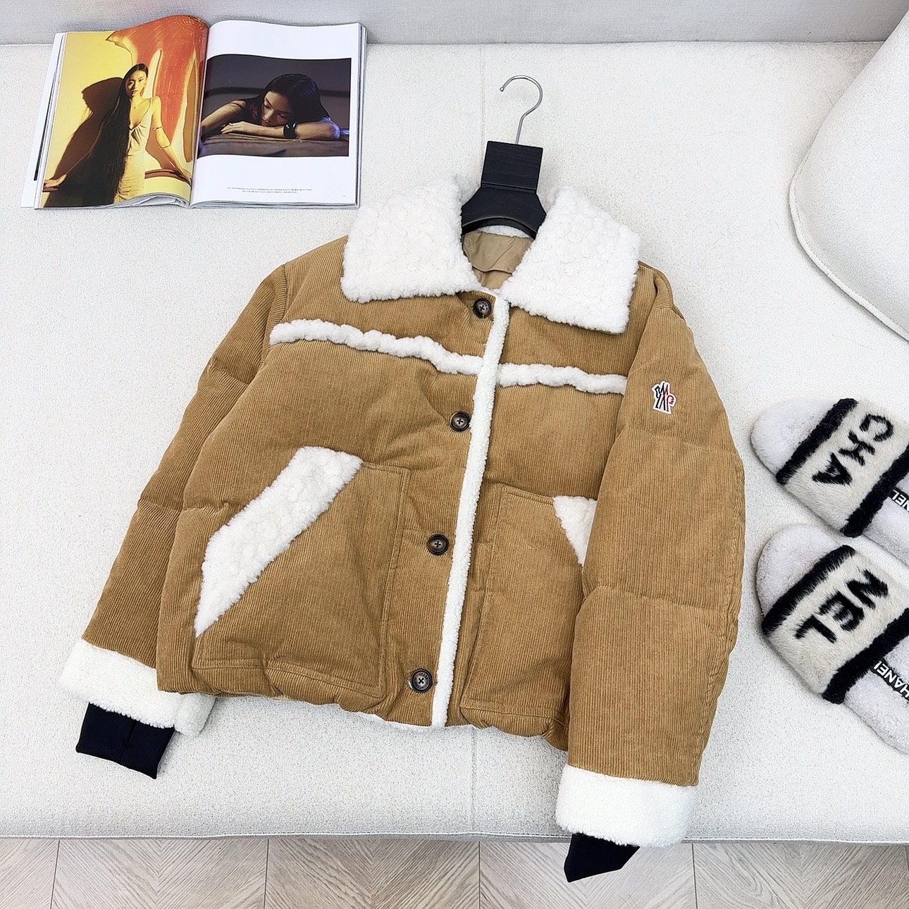 原单品质 Mc 25Ss————秋冬最新款拼接环保羊羔毛羽绒服外套 🤍定制环保羊羔毛面料软糯细腻 减龄少
