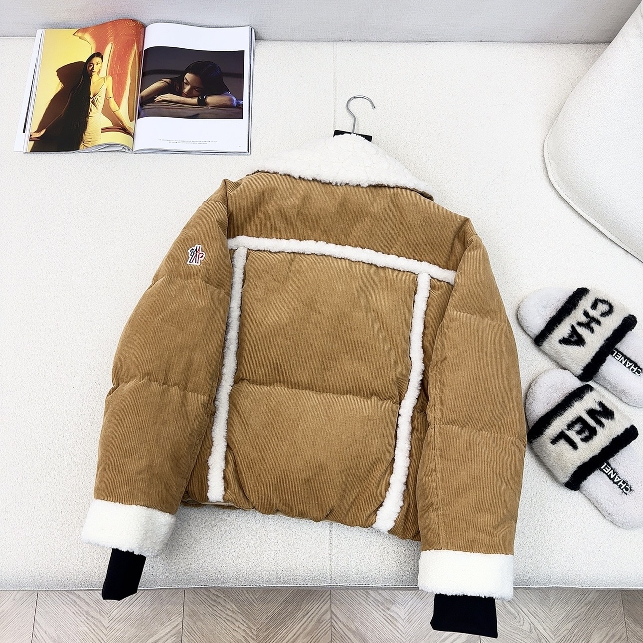 原单品质 Mc 25Ss————秋冬最新款拼接环保羊羔毛羽绒服外套 🤍定制环保羊羔毛面料软糯细腻 减龄少