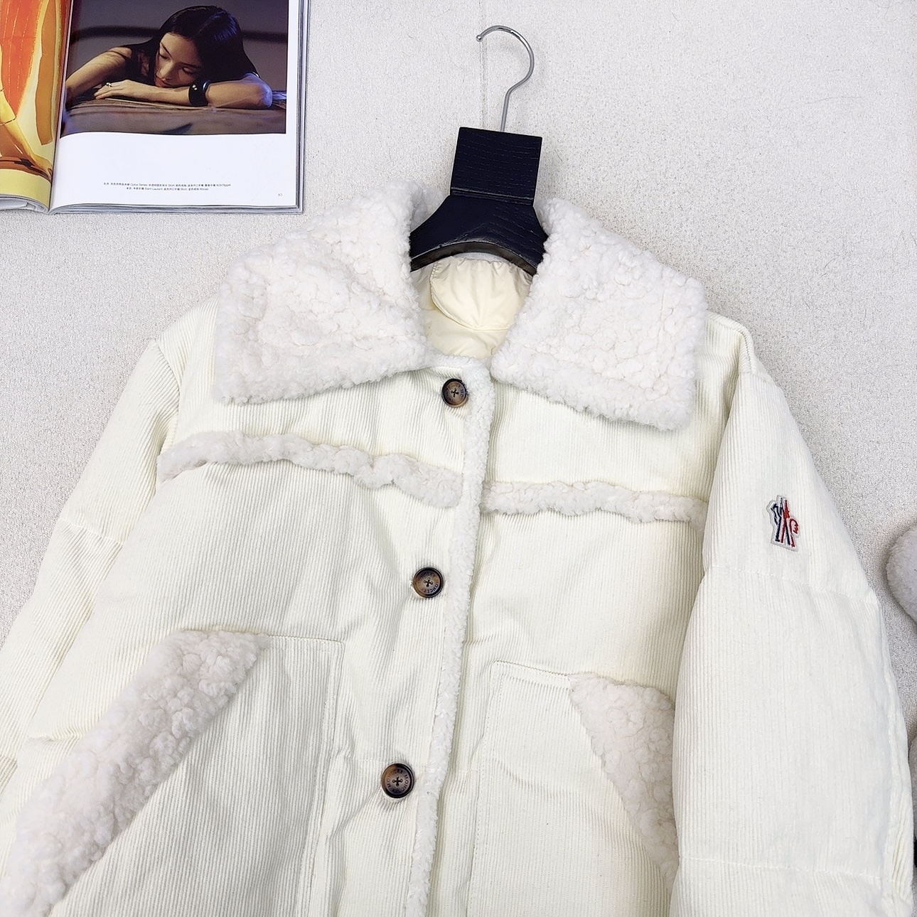 原单品质 Mc 25Ss————秋冬最新款拼接环保羊羔毛羽绒服外套 🤍定制环保羊羔毛面料软糯细腻 减龄少