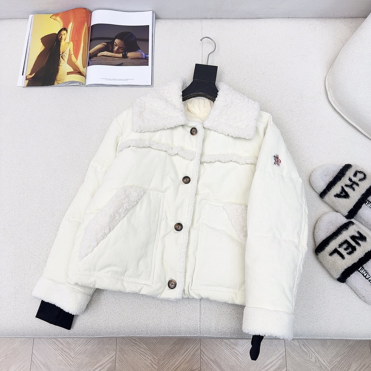 原单品质 Mc 25Ss————秋冬最新款拼接环保羊羔毛羽绒服外套 🤍定制环保羊羔毛面料软糯细腻 减龄少