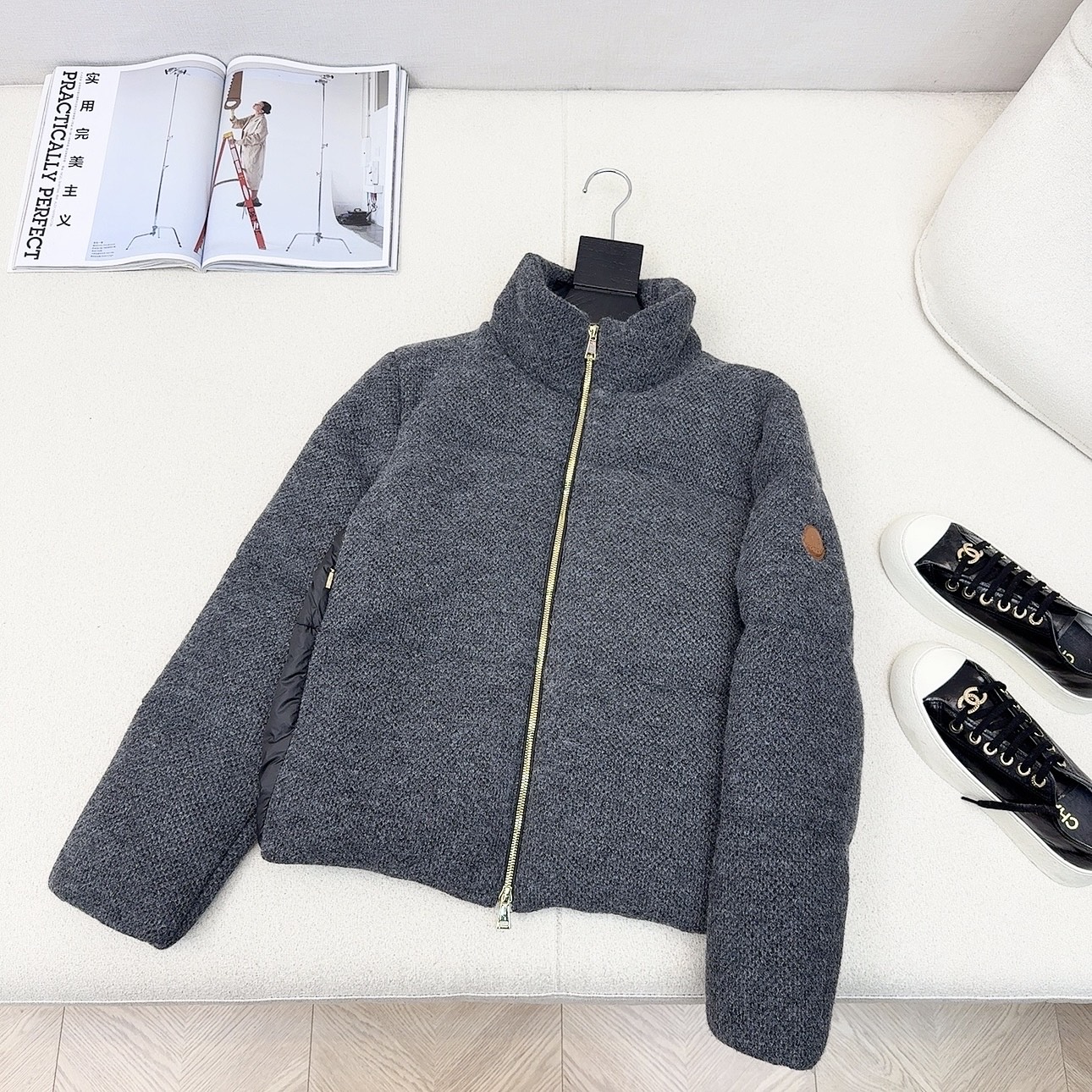 原单品质 MC 25Ss———秋冬新品官网新配色短款立领羽绒服外套 🩶立体剪裁版型设计 时髦又帅气 国标