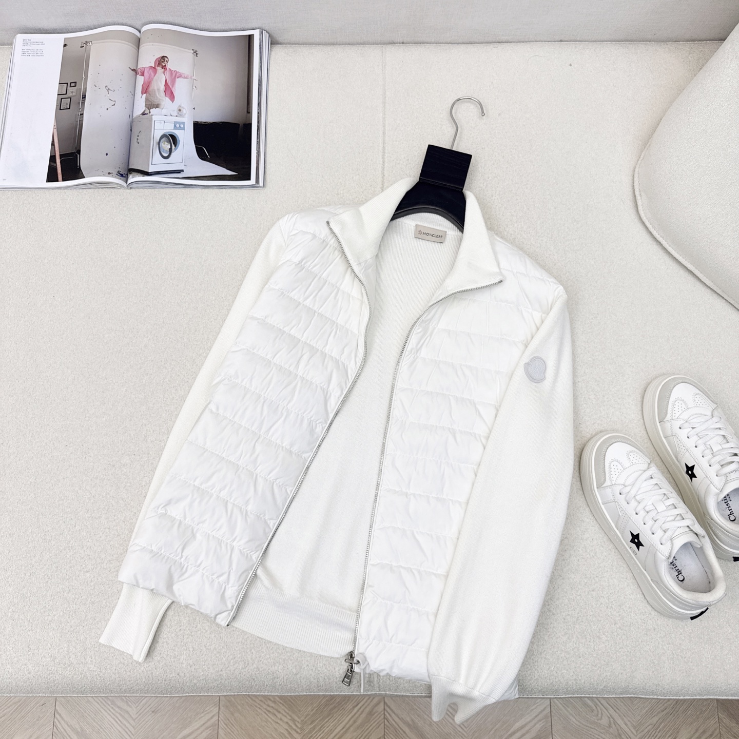 原单品质 男女同款 MC 25Ss———秋冬最新款拼接针织羽绒服外套🤍拼针织小立领立体剪裁版型设计 时髦