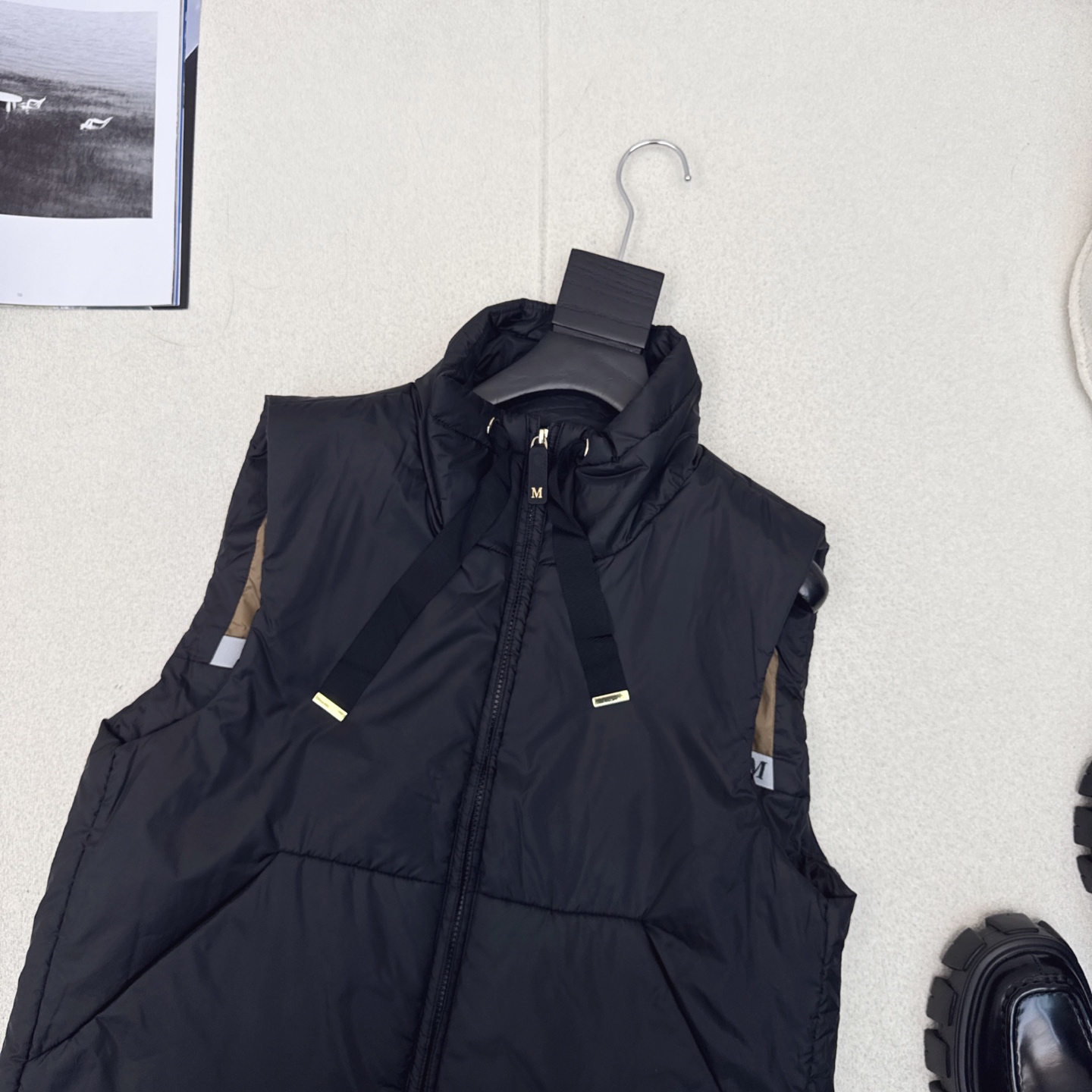 原单品质 Max 25Ss———秋冬最新款简约立领棉服马甲🖤 经典H版型剪裁 经典时髦又帅气 里衬原版字