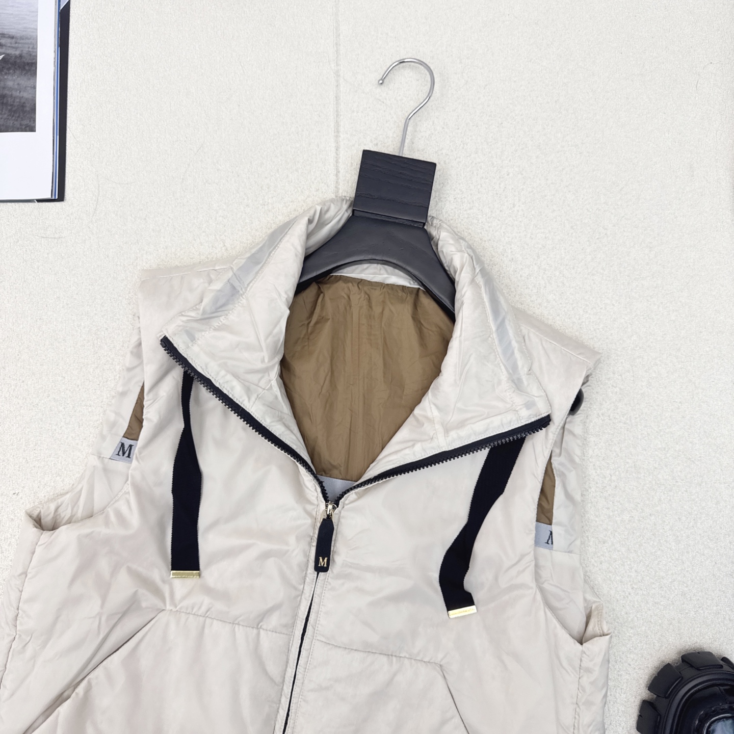 原单品质 Max 25Ss———秋冬最新款简约立领棉服马甲🖤 经典H版型剪裁 经典时髦又帅气 里衬原版字