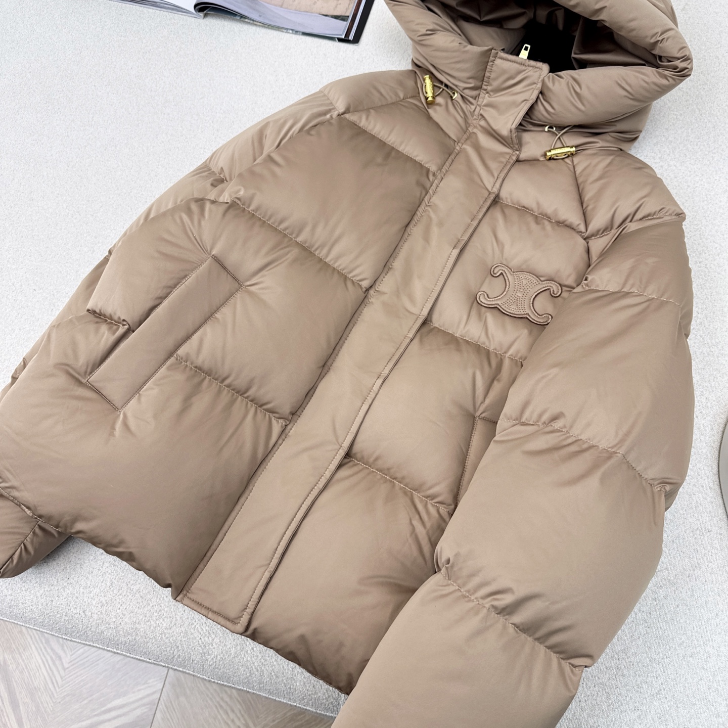 高端原单品质 CE 25Ss———秋冬新款凯旋门徽标logo连帽面包羽绒服 🤎本季最佳版型 经典凯旋门贴