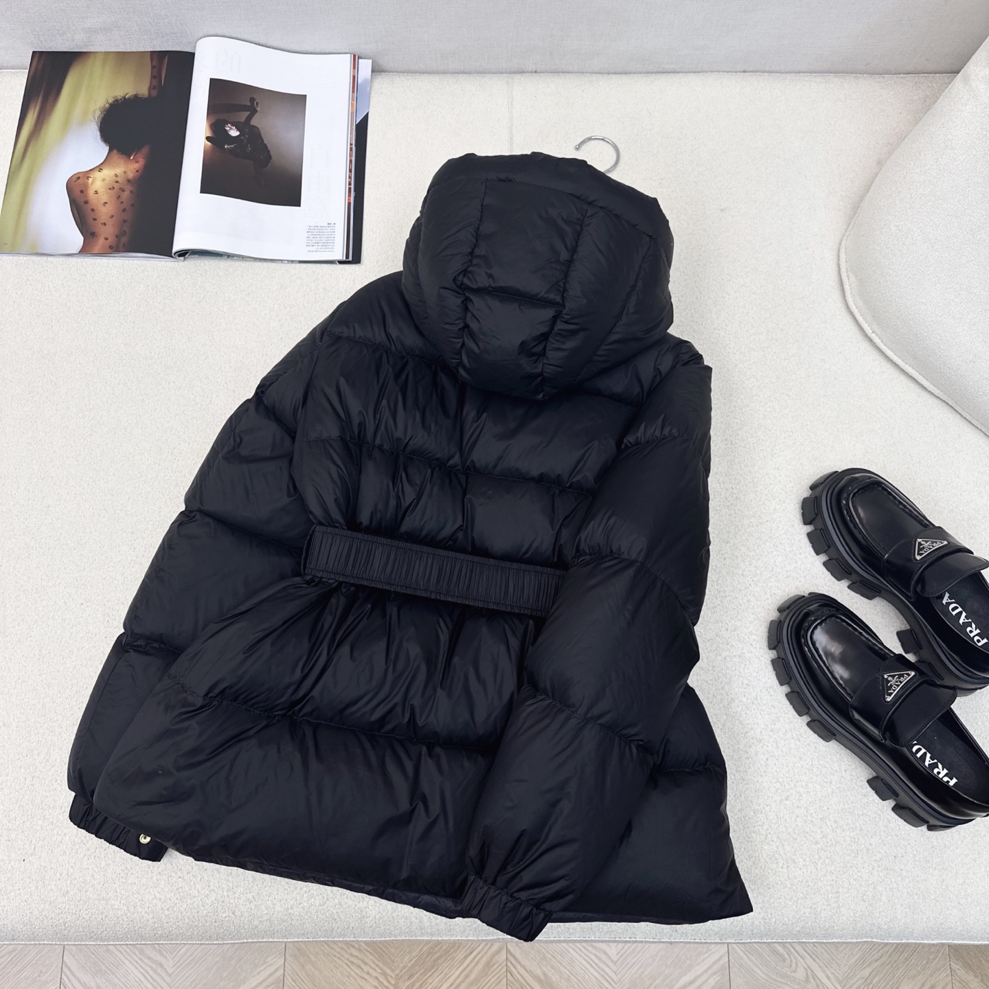 高端原单品质 CE 25Ss———秋冬新款凯旋门皮徽标连帽束腰面包羽绒服 🤎本季最佳版型 经典凯旋门皮标
