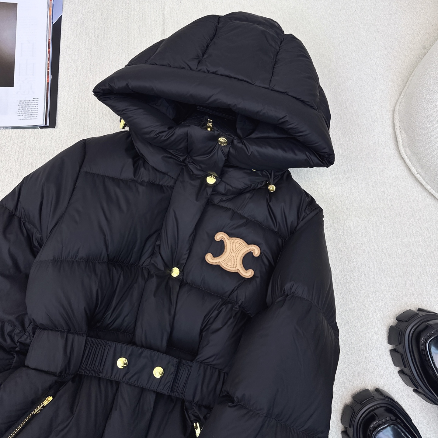 高端原单品质 CE 25Ss———秋冬新款凯旋门皮徽标连帽束腰面包羽绒服 🤎本季最佳版型 经典凯旋门皮标