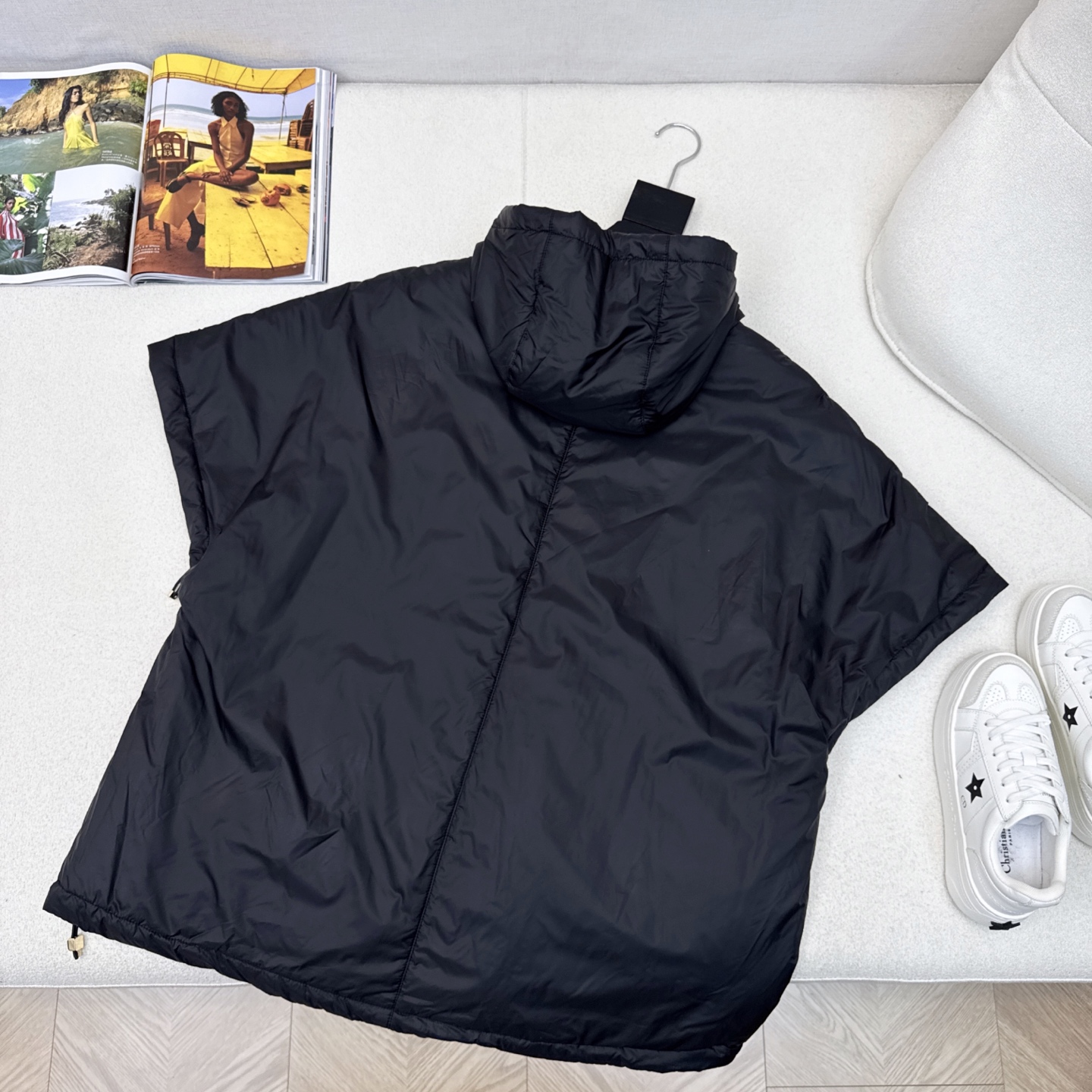 原单品质 Max 25ss———秋冬最新款简约斗篷式连帽棉服外套🖤 斗篷式设计感很赞～～经典立体H版型剪