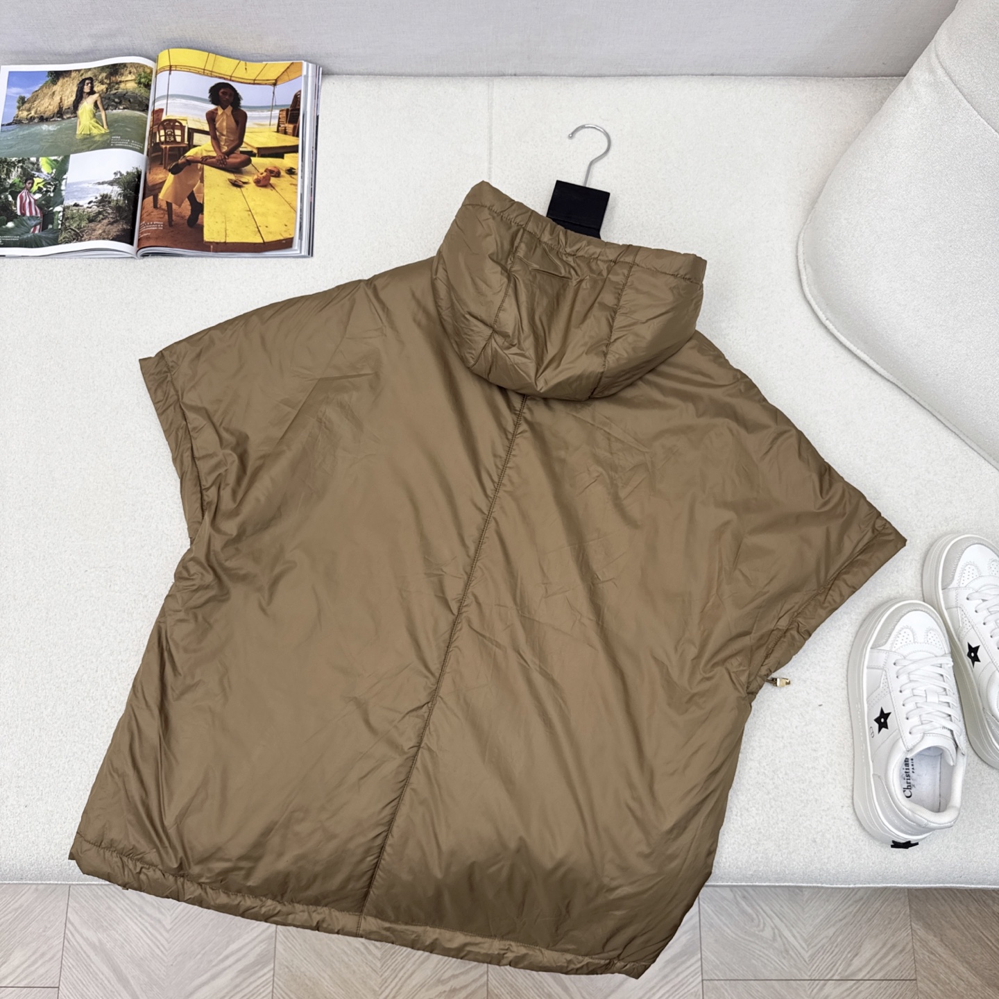 原单品质 Max 25ss———秋冬最新款简约斗篷式连帽棉服外套🖤 斗篷式设计感很赞～～经典立体H版型剪