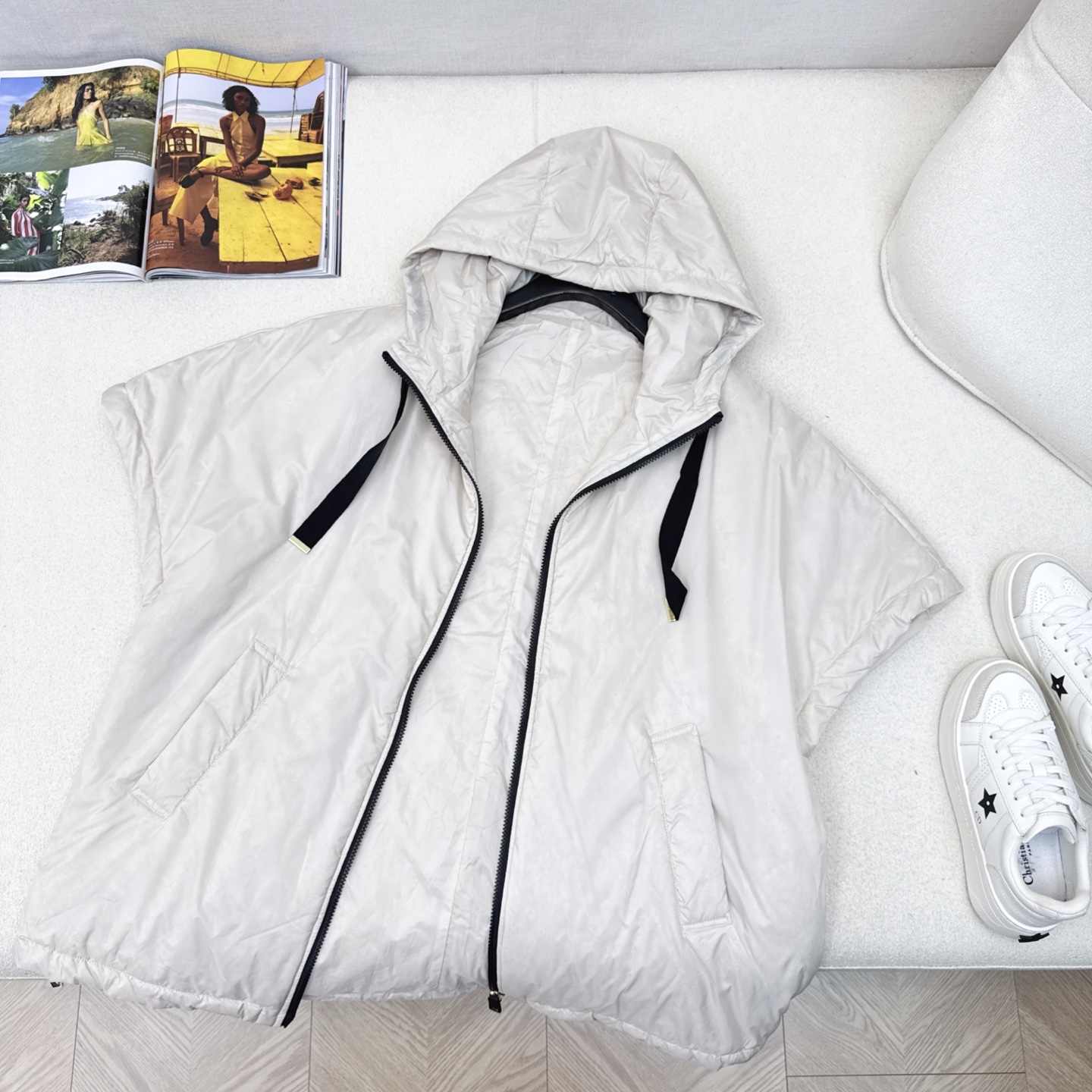 原单品质 Max 25ss———秋冬最新款简约斗篷式连帽棉服外套🖤 斗篷式设计感很赞～～经典立体H版型剪