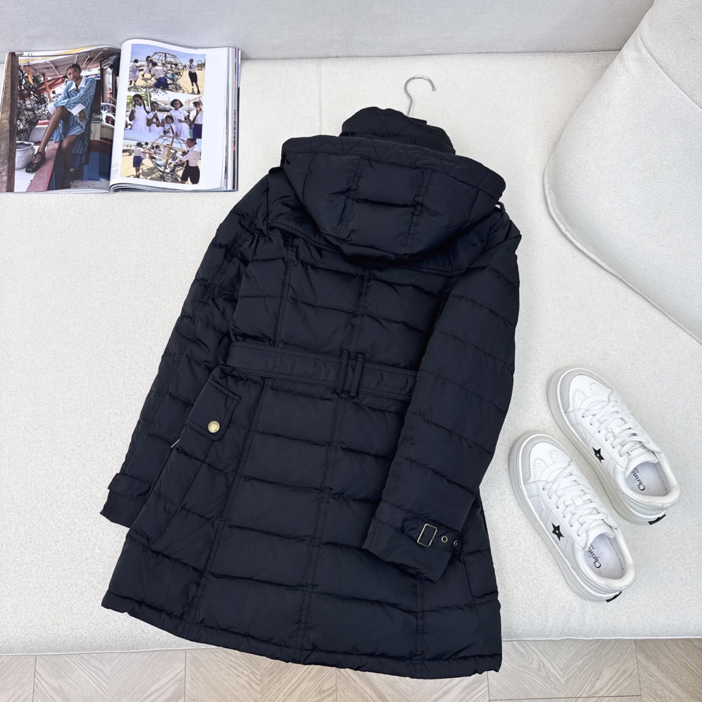 原单品质 Bur 25Ss———秋冬新款双排扣腰带束腰连帽羽绒服外套🖤 采用进口车缝定格 实穿性很高 专