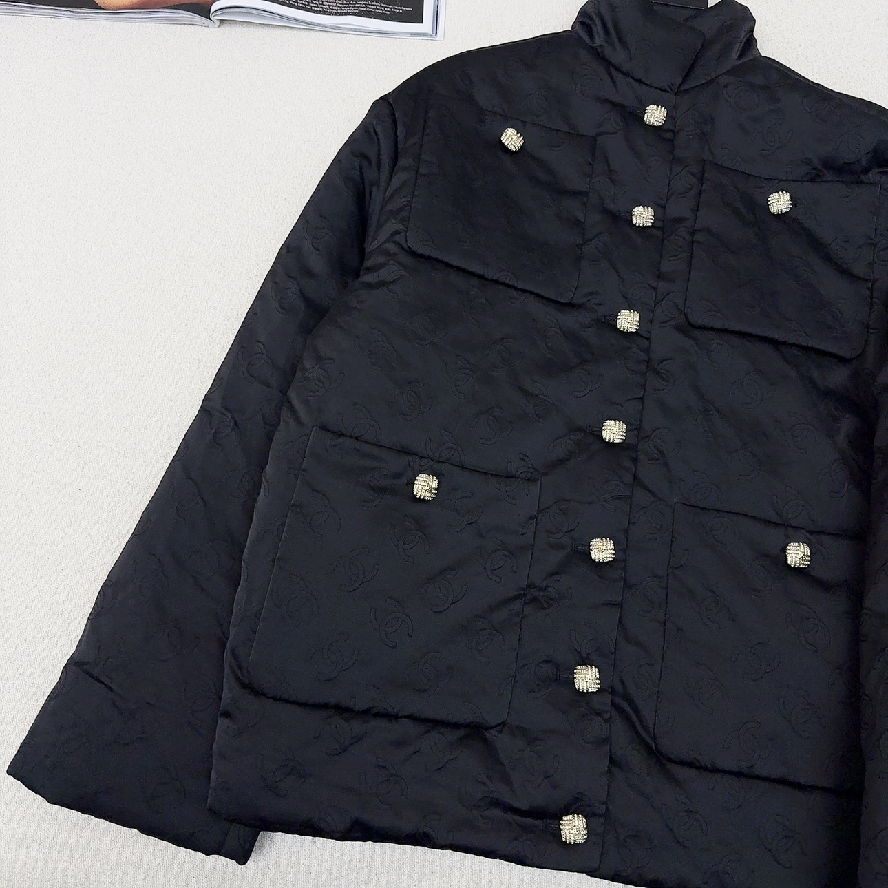 独家首发 C家 25Ss———秋冬最新款 Coco女孩穿搭黑白拼色立领棉服外套🖤本季最佳必入绝绝子 原版