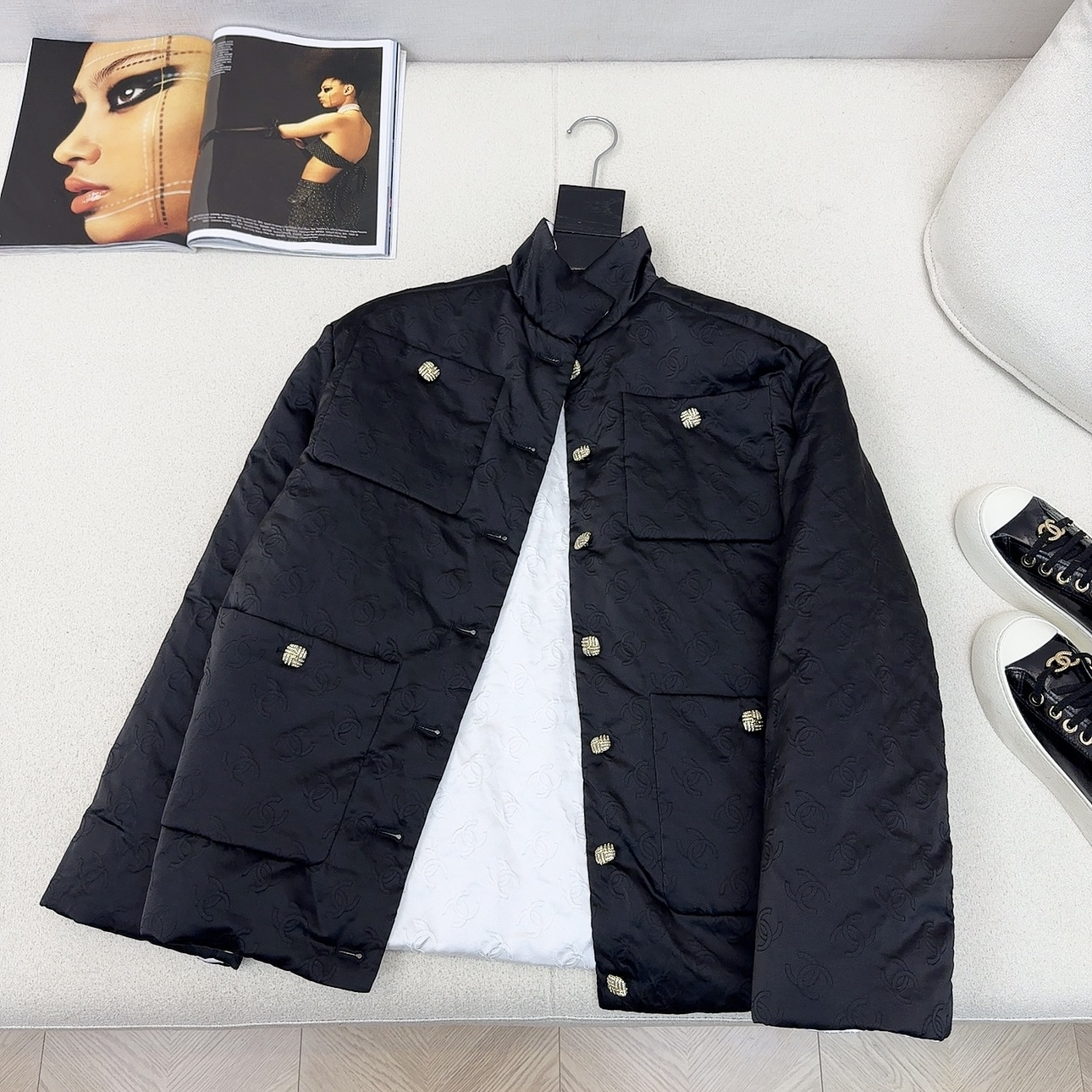 独家首发 C家 25Ss———秋冬最新款 Coco女孩穿搭黑白拼色立领棉服外套🖤本季最佳必入绝绝子 原版