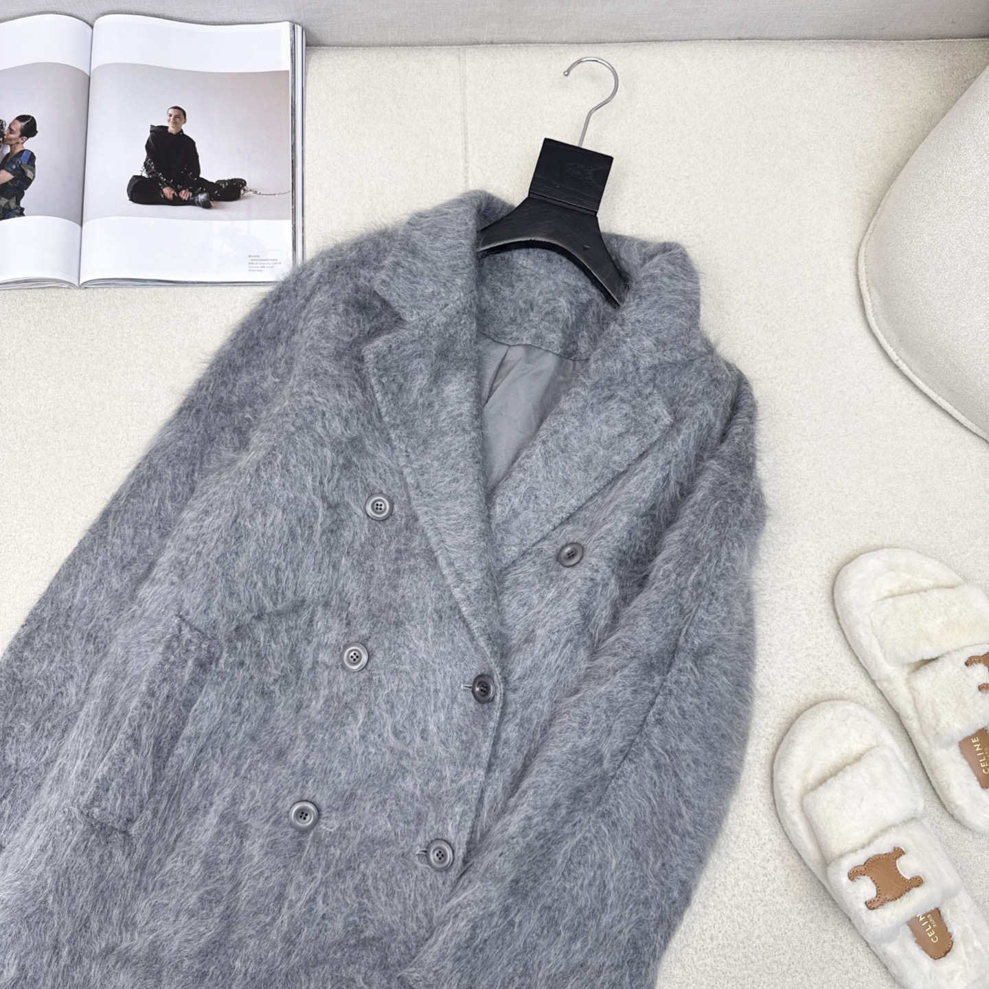 爆单款 Max 25Ss————秋冬最新款极简高级长款大衣 🩶气质感在线 简约时髦不失设计感 西装翻领设