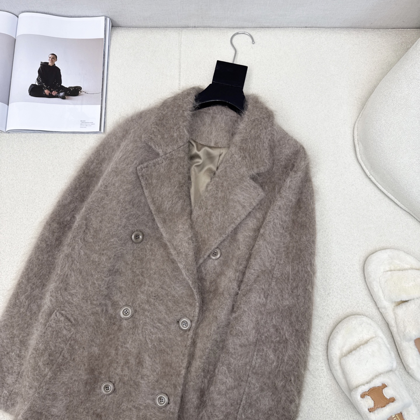爆单款 Max 25Ss————秋冬最新款极简高级长款大衣 🩶气质感在线 简约时髦不失设计感 西装翻领设