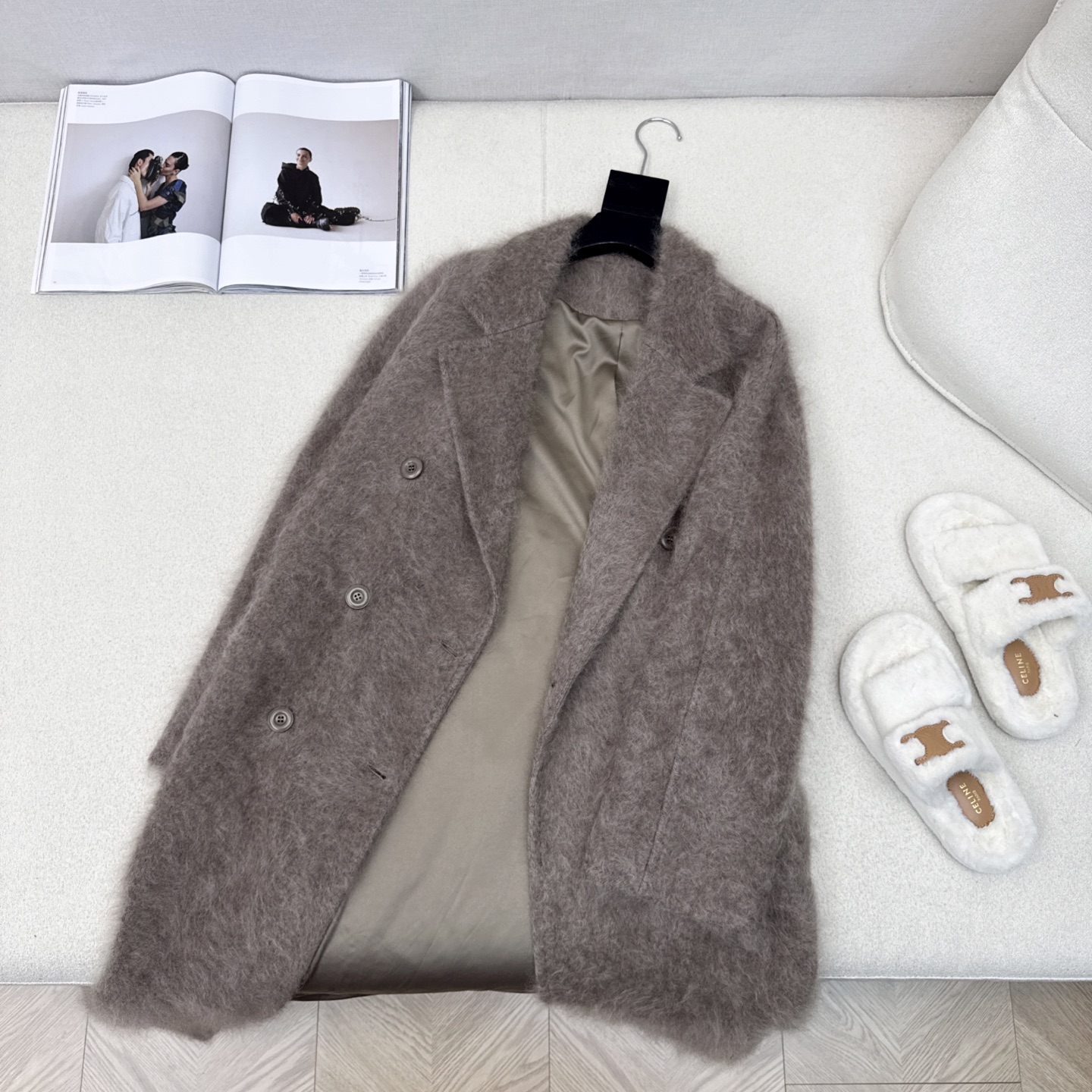 爆单款 Max 25Ss————秋冬最新款极简高级长款大衣 🩶气质感在线 简约时髦不失设计感 西装翻领设