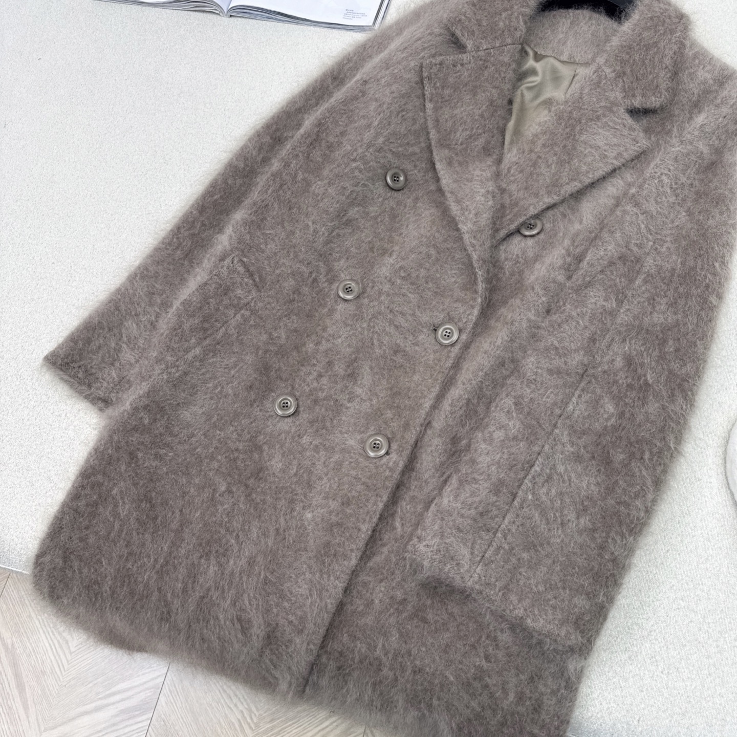 爆单款 Max 25Ss————秋冬最新款极简高级长款大衣 🩶气质感在线 简约时髦不失设计感 西装翻领设