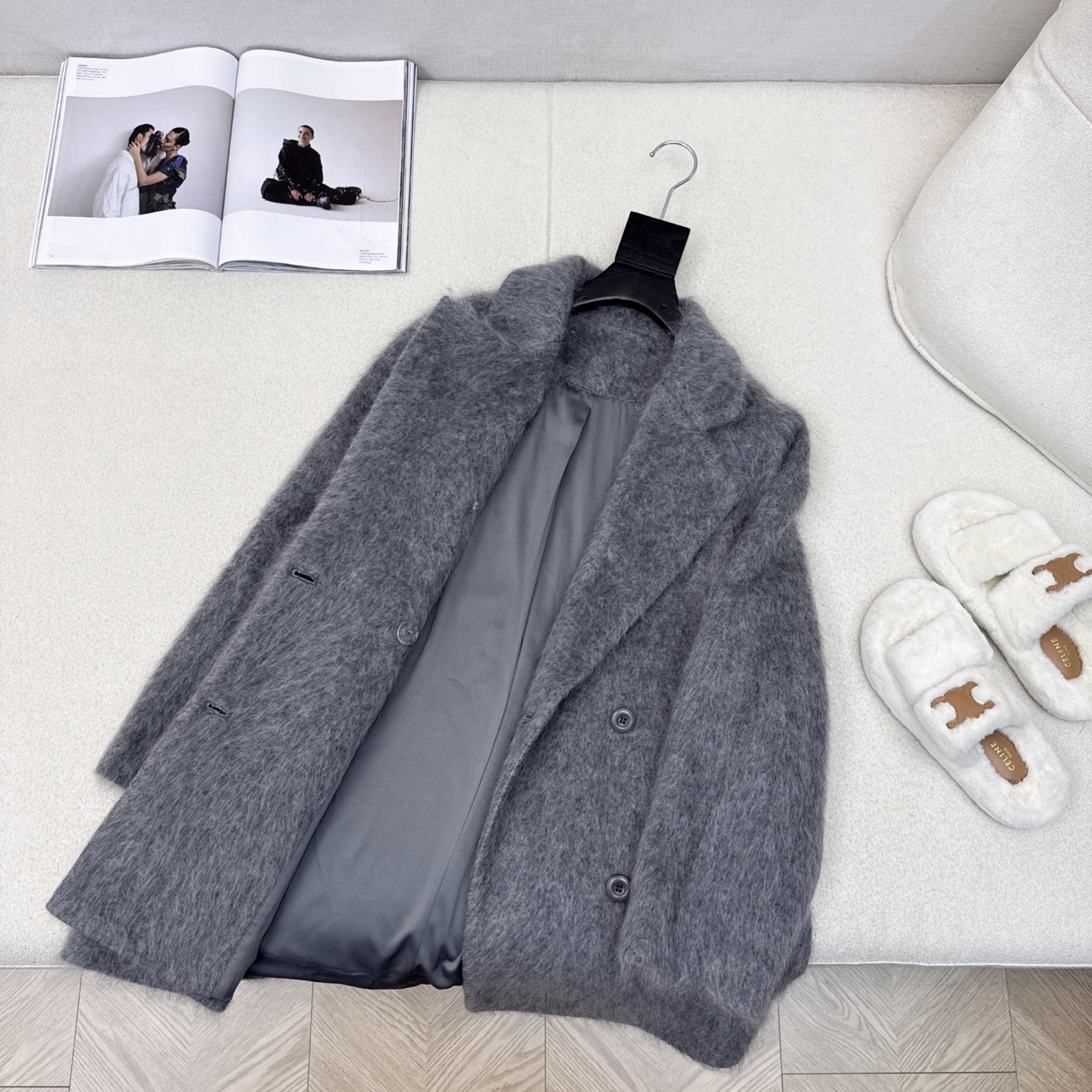 爆单款 Max 25Ss————秋冬最新款极简高级中长款大衣 🩶气质感在线 简约时髦不失设计感 西装翻领