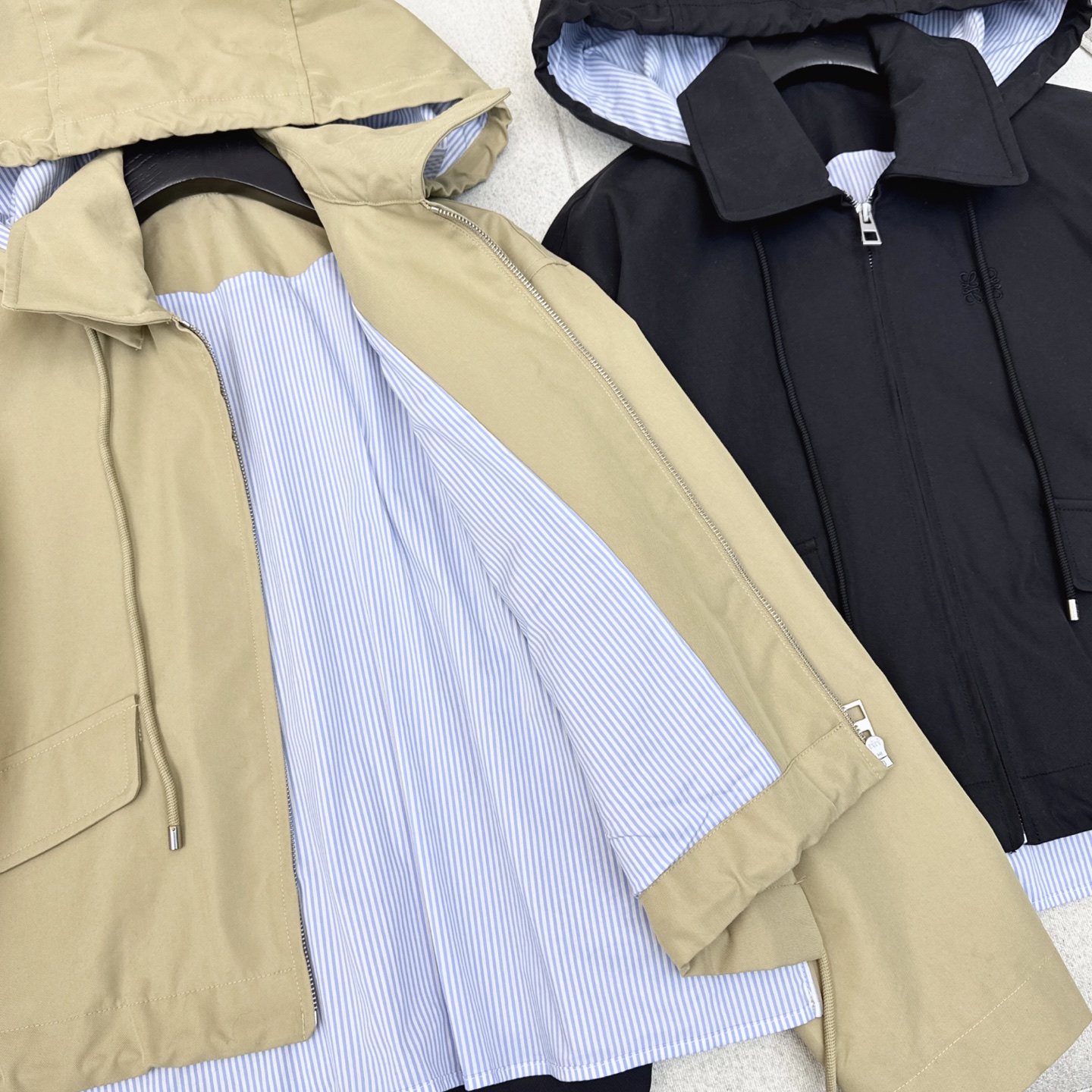 特价🉐️❗️黑色SML❗️不退不换❗️爆单款推荐 Loe 25Ss————早秋最新款帅气时髦套装🤎条纹拼