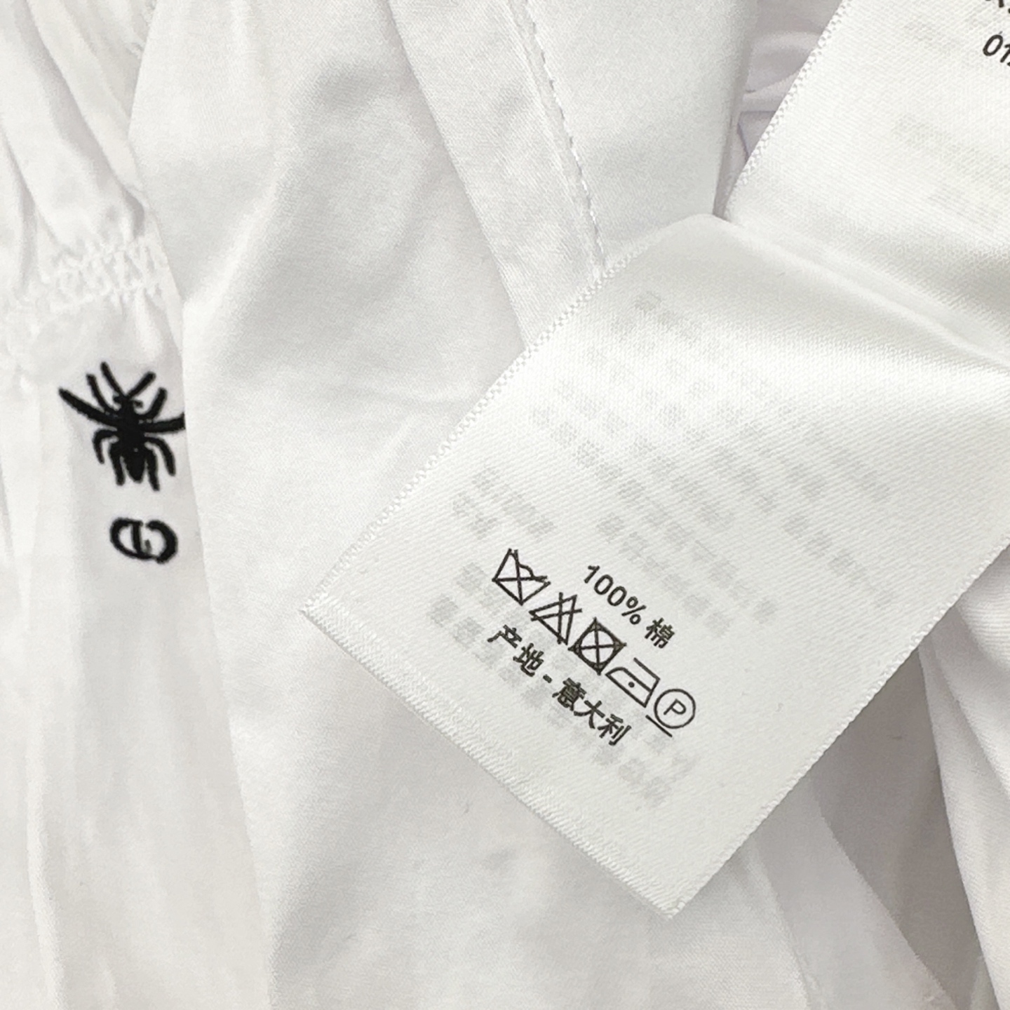 特价🉐️❗️现货齐码❗️不退不换❗️CD 25Ss————早秋最新款复古优雅Lady小蜜蜂刺绣圆领长袖衬