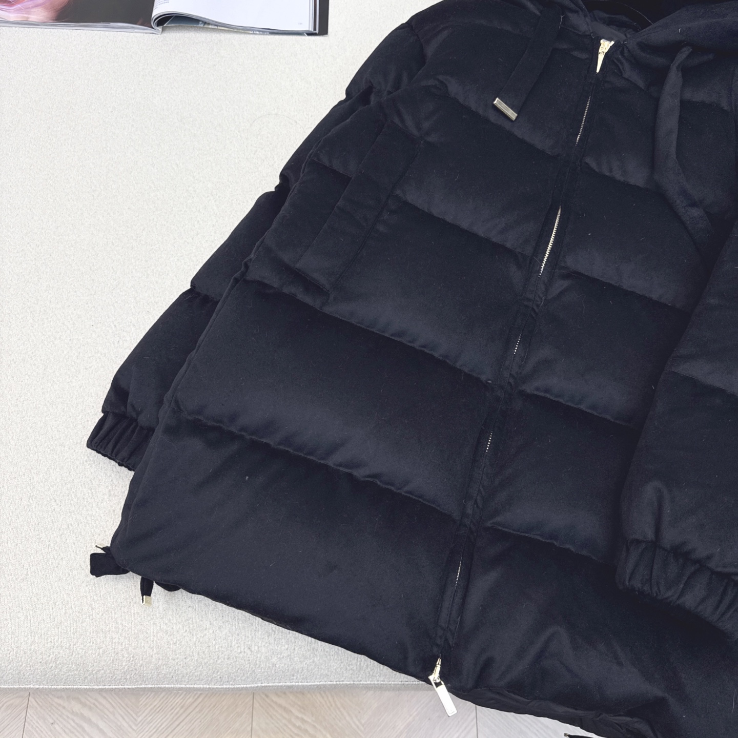 独家首发 原单品质 Max 25Ss———秋冬最新款简约毛呢中长款连帽羽绒服 🖤经典立体H版型剪裁 经典