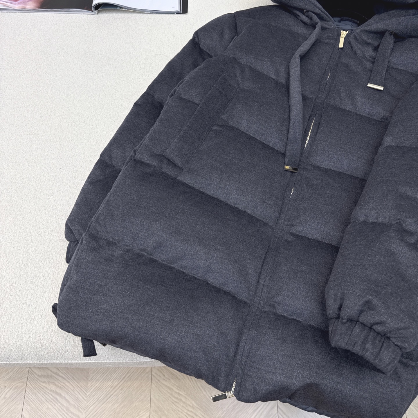 独家首发 原单品质 Max 25Ss———秋冬最新款简约毛呢中长款连帽羽绒服 🖤经典立体H版型剪裁 经典
