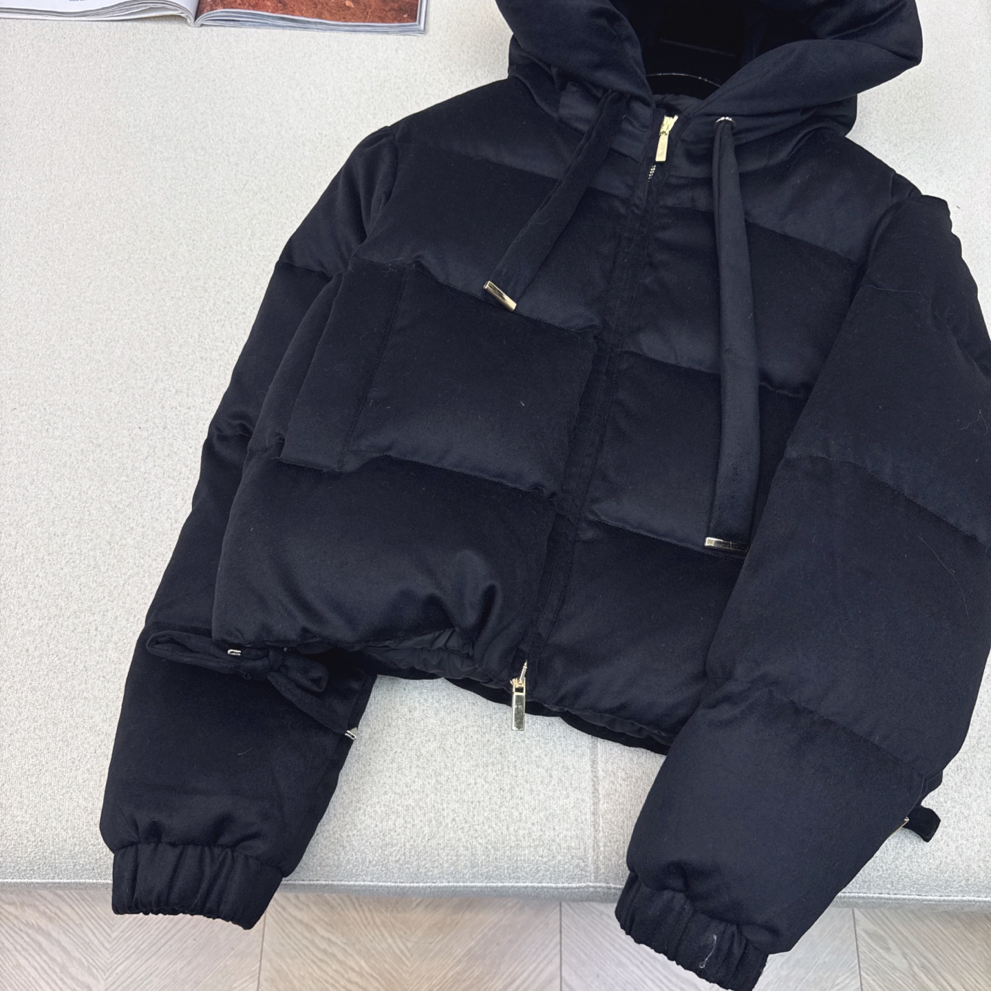 独家首发 原单品质 Max 25Ss———秋冬最新款简约毛呢短款连帽羽绒服 🖤经典立体H版型剪裁 经典时