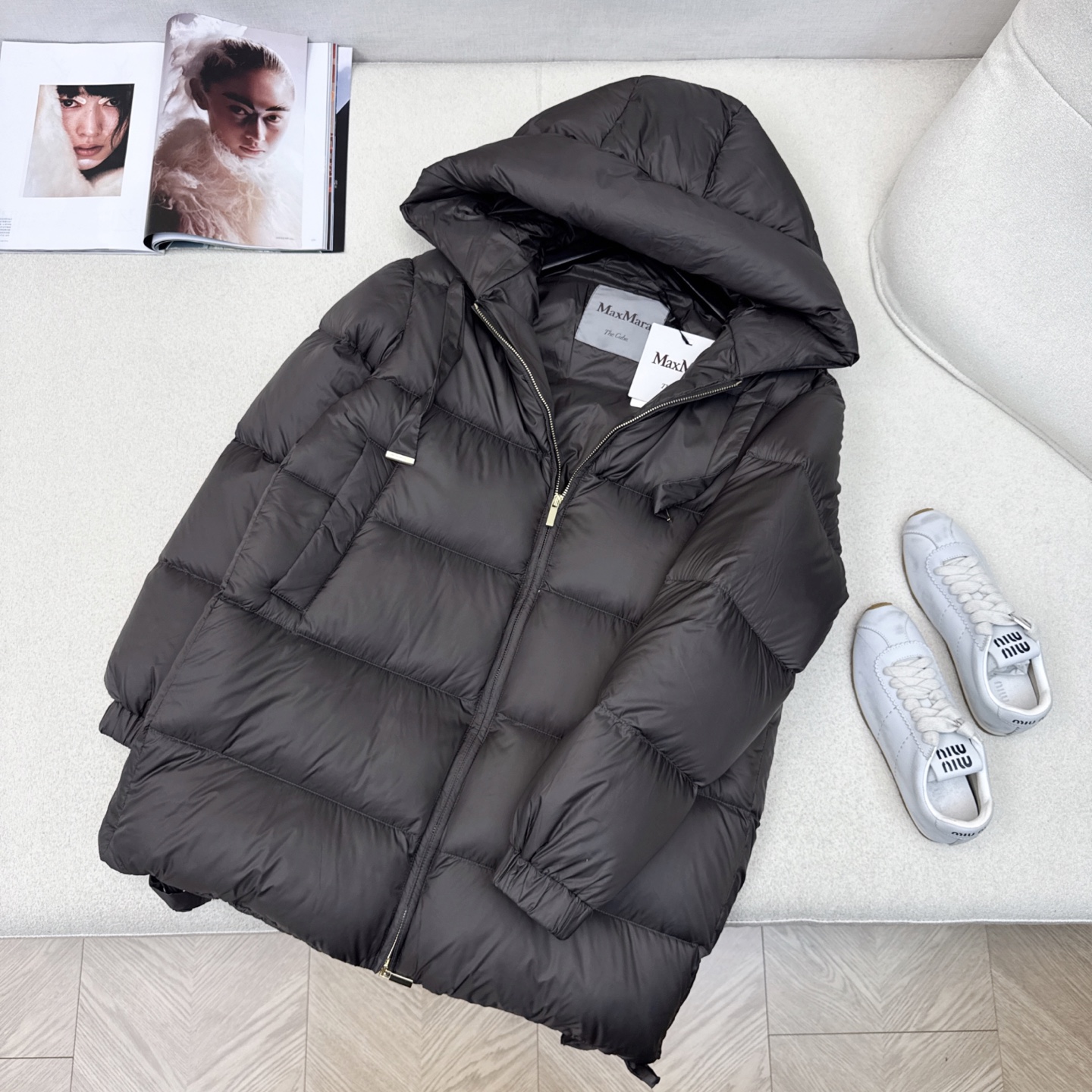 独家首发 原单品质 Max 25Ss———秋冬最新款简约连帽中长款羽绒服🖤经典立体H版型剪裁 经典时髦又