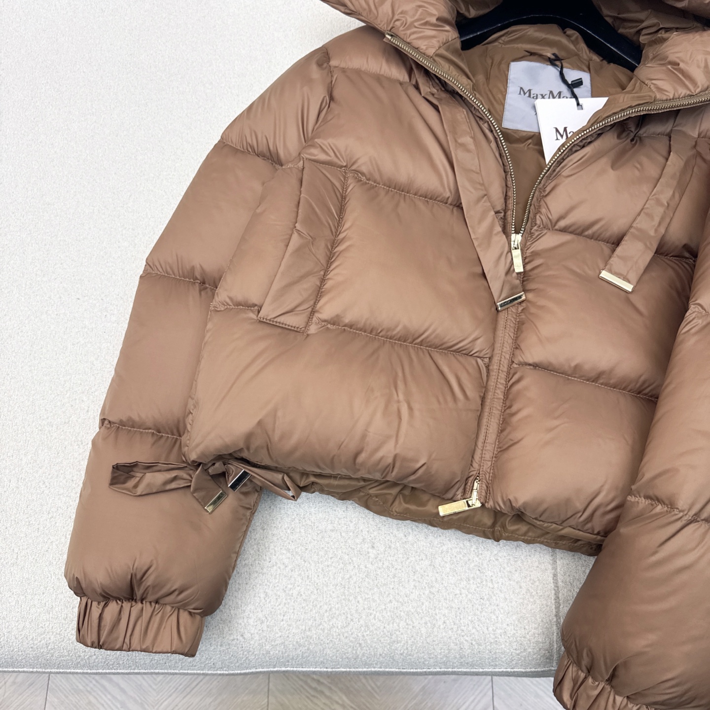 独家首发 原单品质 Max 25Ss———秋冬最新款简约连帽短款羽绒服🖤经典立体H版型剪裁 经典时髦又帅