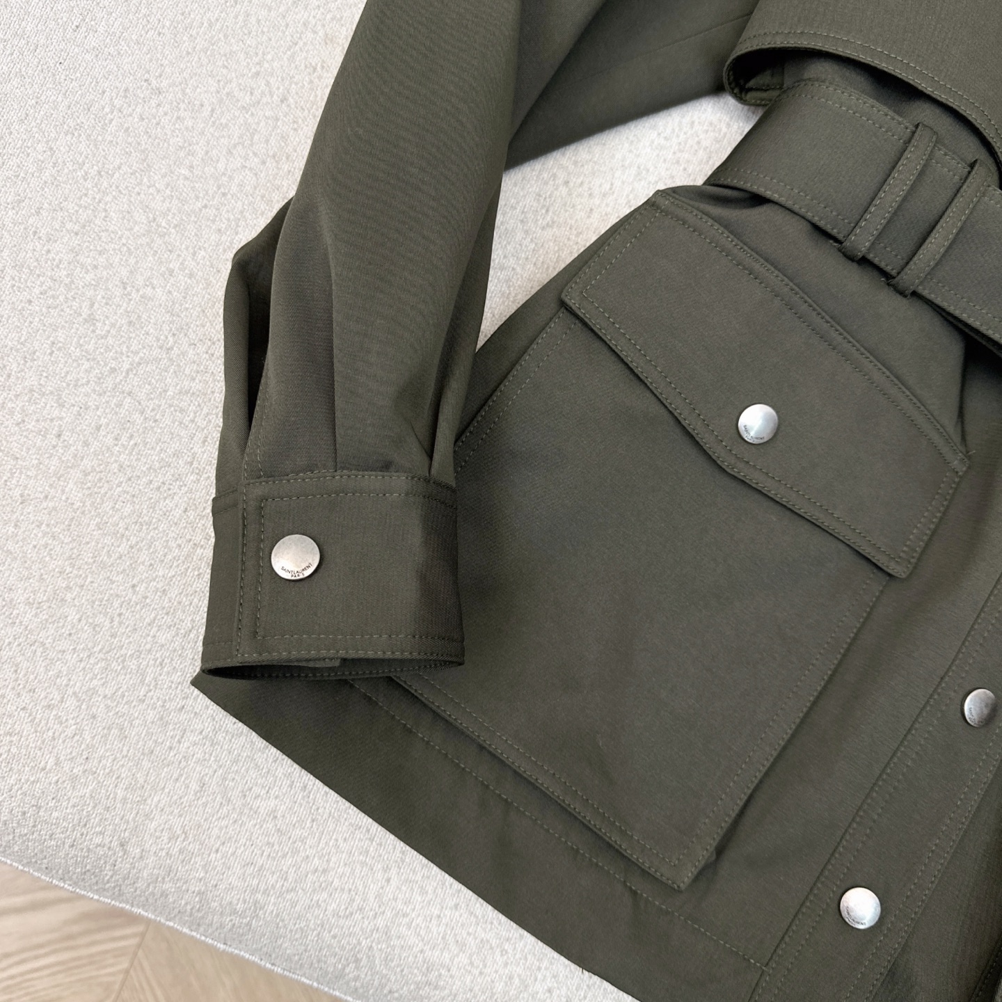 特价🉐️ ❗️现货齐码❗️不退不换❗️时髦感拉满 Slp🆕 25Ss————秋冬最新款帅气工装风风衣外套