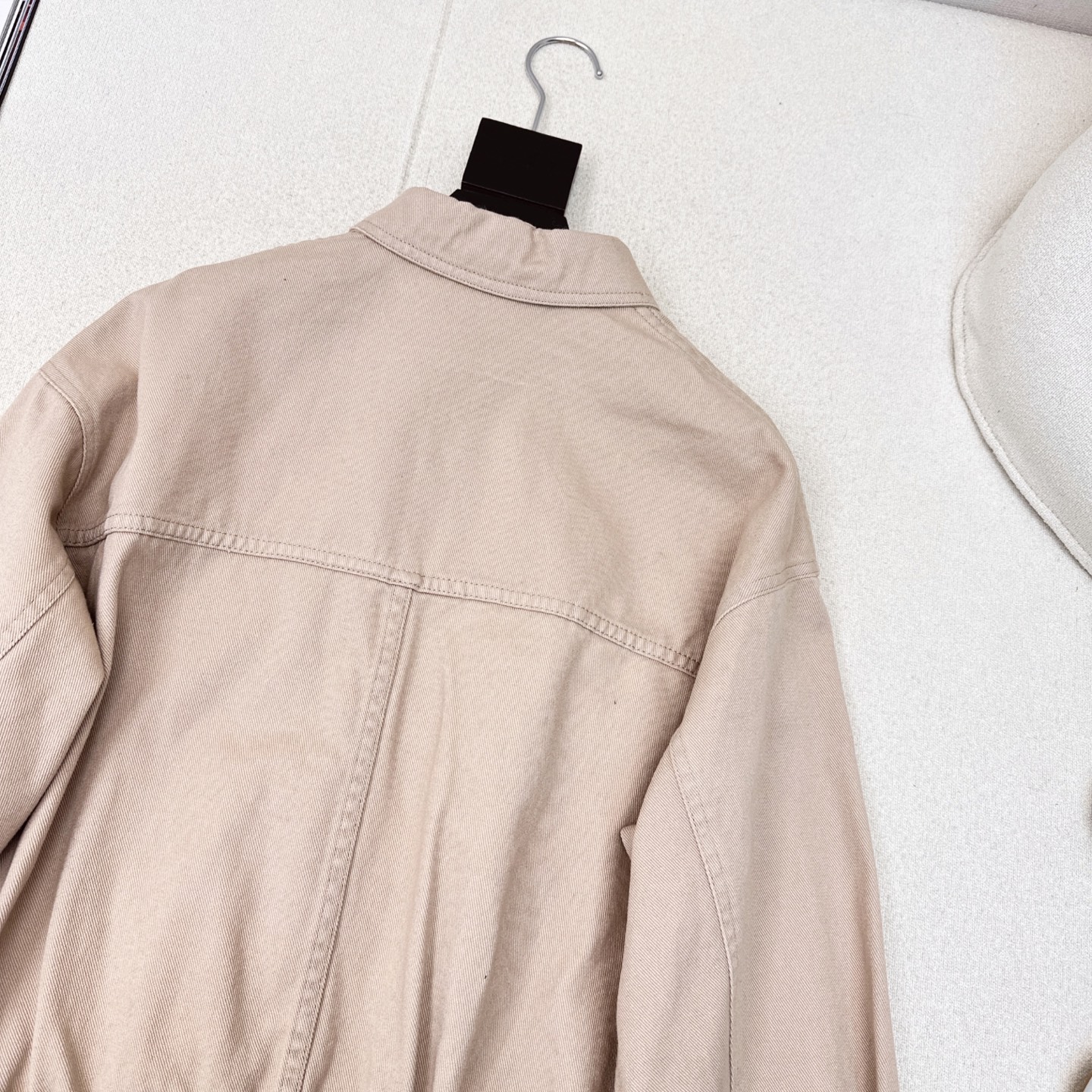 高智感穿搭 Bc 25Ss————早秋最新款做旧皮粉色洗水牛仔夹克外套🩷经典落肩口袋设计 极简主义奢华不