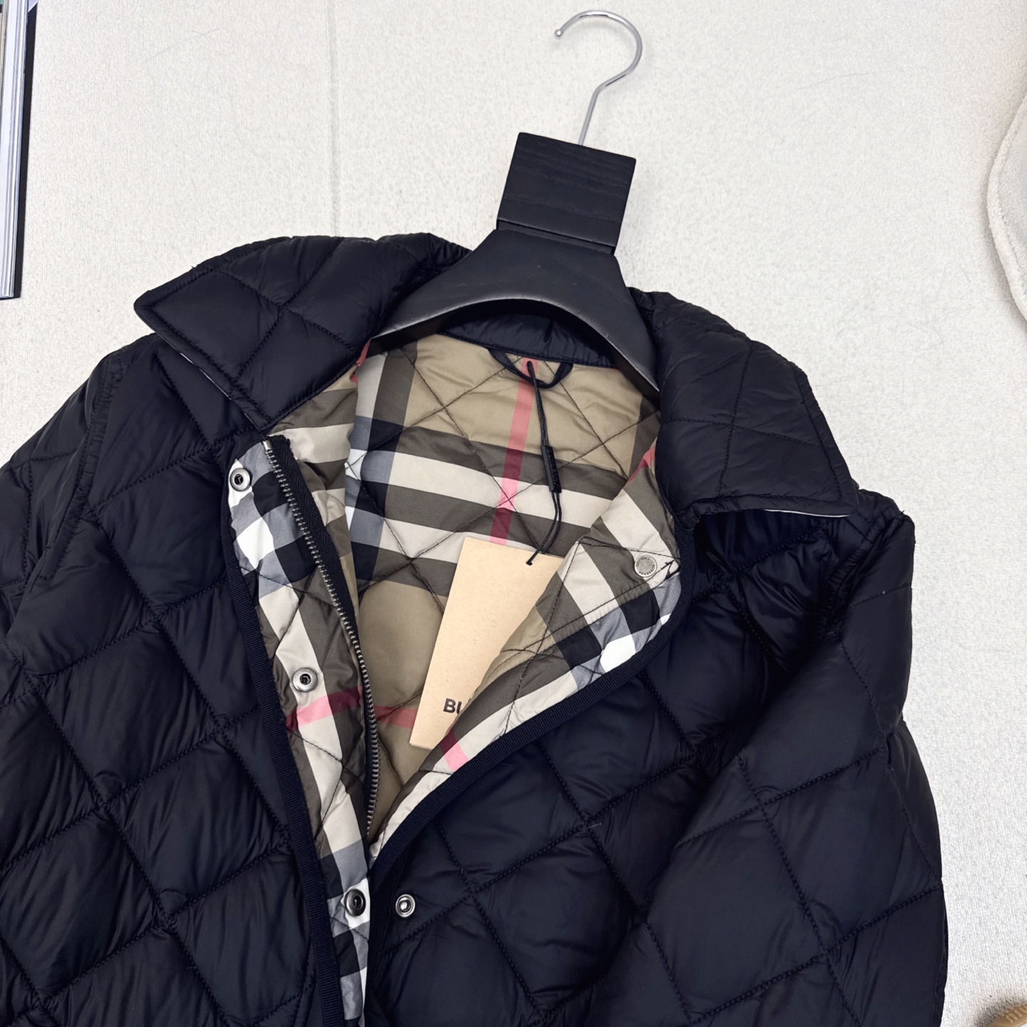 Burberry Diamond Quilted Down Puffer Jacket, Classic Button-Down Coat 5 i1756280938074 4209 0 4