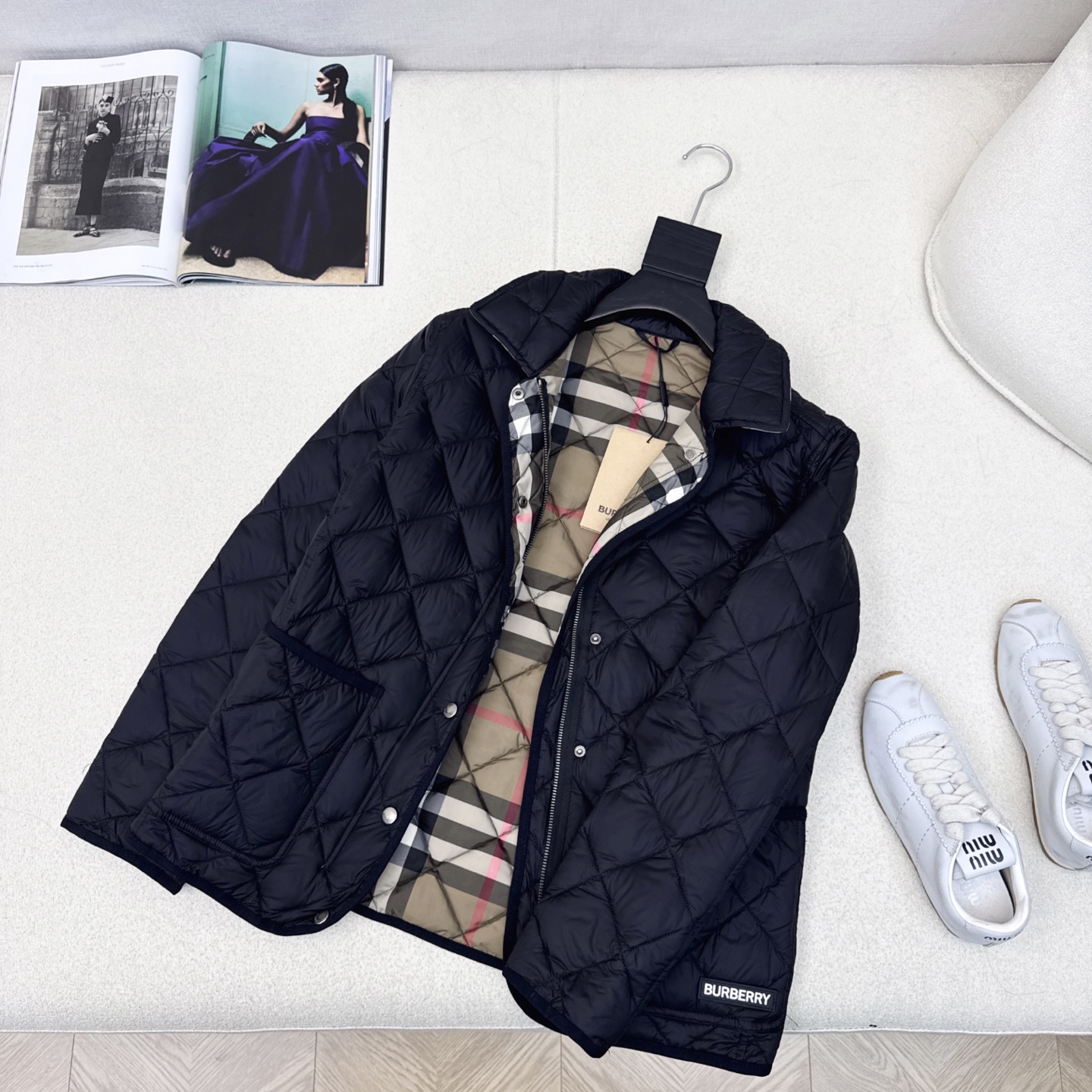 Burberry Quilted Down Puffer Jacket: Vintage-Inspired, Lightweight & Warm 5 i1756280938074 4905 0 5