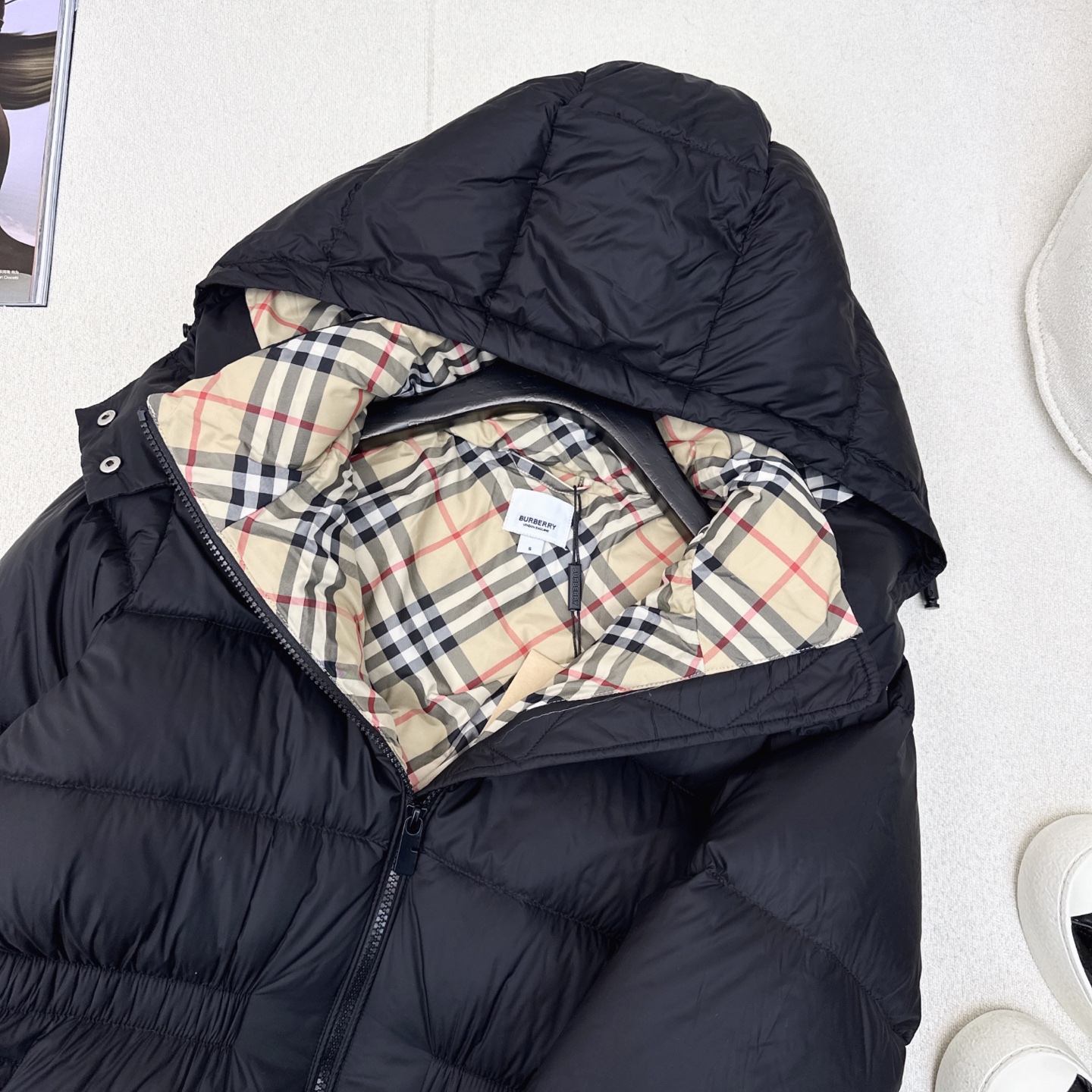 原单品质 Bur 25Ss———秋冬最新款连帽松紧腰面包羽绒服外套🖤羽绒面包服式的常规羽绒服超时髦 出镜