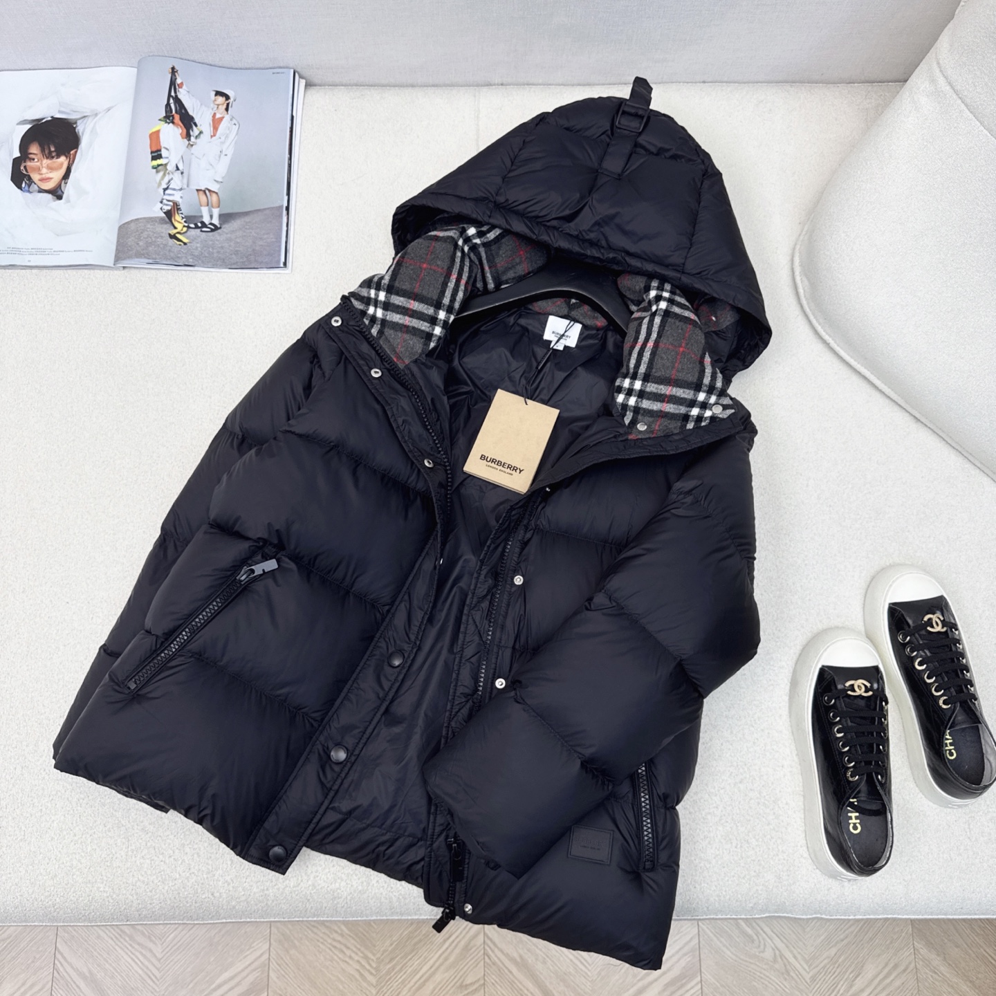Burberry Hooded Puffer Jacket - Warm, Stylish, and Ready for Winter 6 i1756283124246 5076 0 5