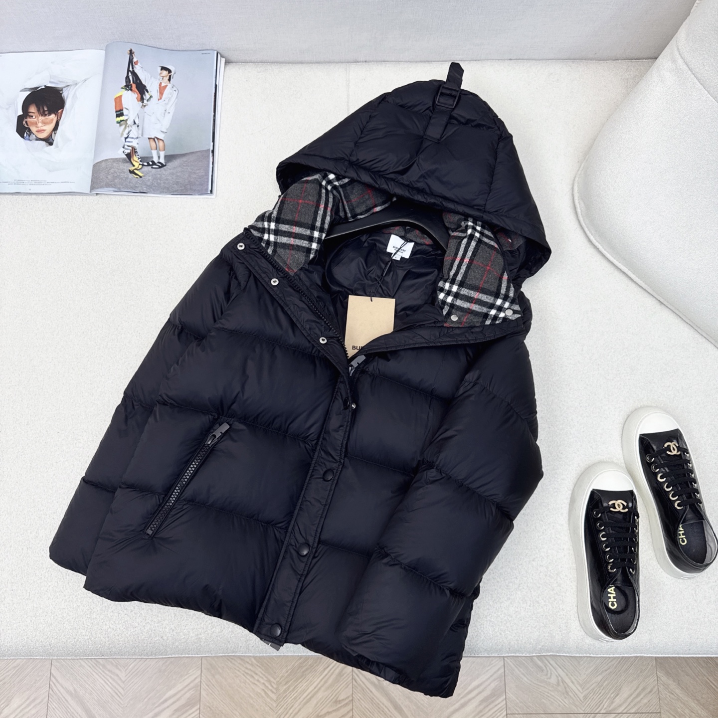 Burberry Hooded Puffer Jacket - Warm, Stylish, and Ready for Winter 2 i1756283124250 6598 0 1