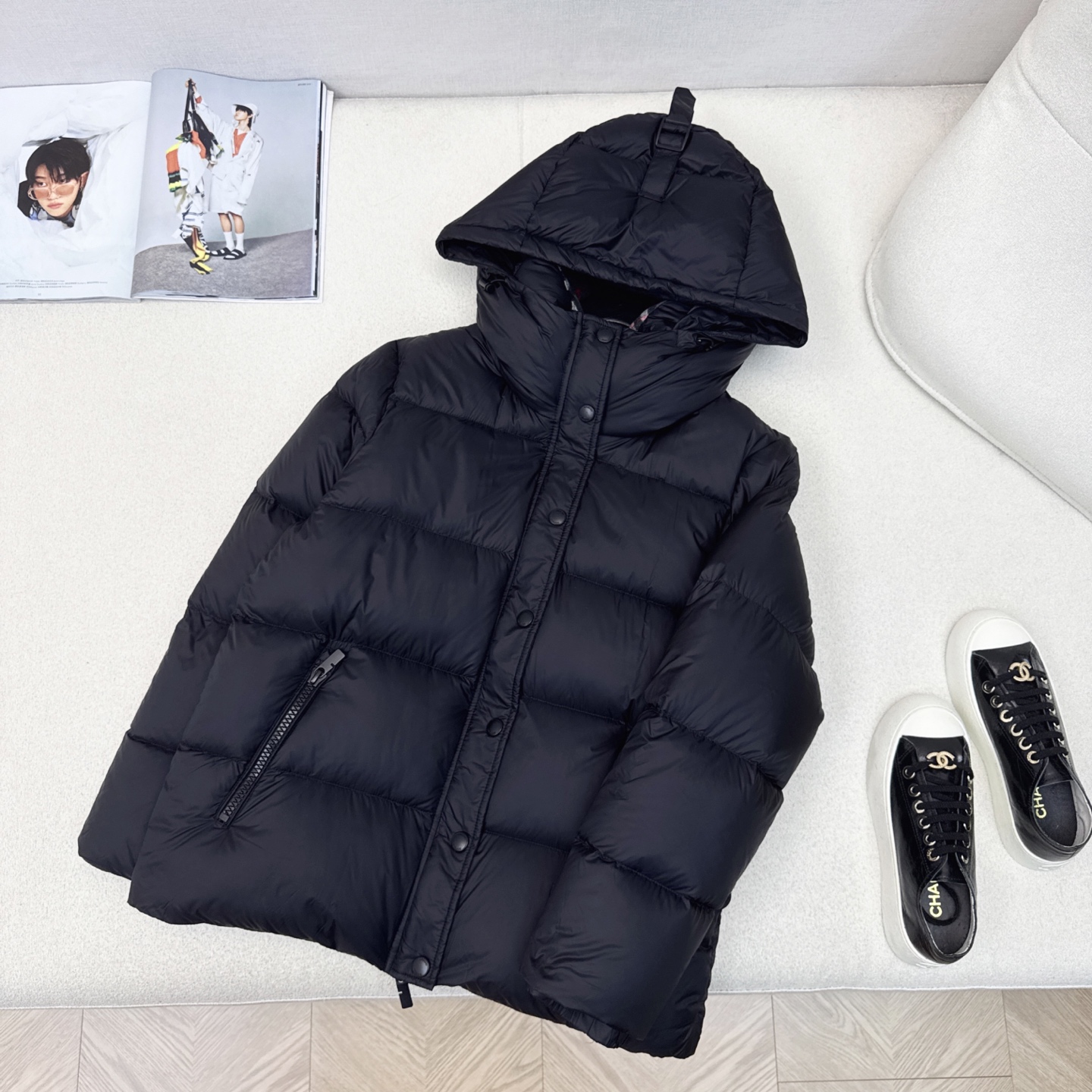 Burberry Hooded Puffer Jacket - Warm, Stylish, and Ready for Winter 1 i1756283125404 1810 0 0