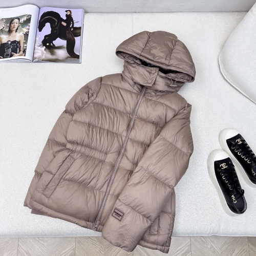Burberry Hooded Padded Down Jacket, Drawstring Waist, Warm and Stylish 1 Burberry Hooded Padded Down Jacket, Drawstring Waist, Warm and Stylish