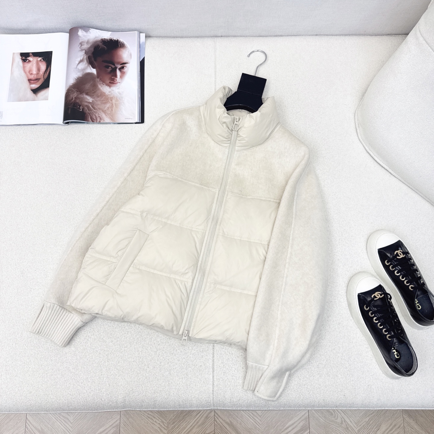 原单品质 Max 25Ss————秋冬最新款拼接羊绒立领短款羽绒服 🖤拼接羊绒袖子设计感很赞～～经典Os