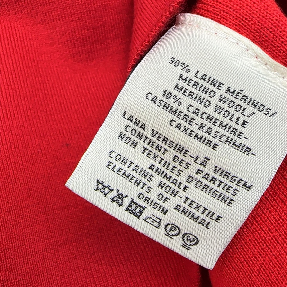 Row 25Ss————早秋最新款飘带围脖设计高级羊毛短袖针织衫♥️超正的红色系 爆单款推荐自留～ 廓形