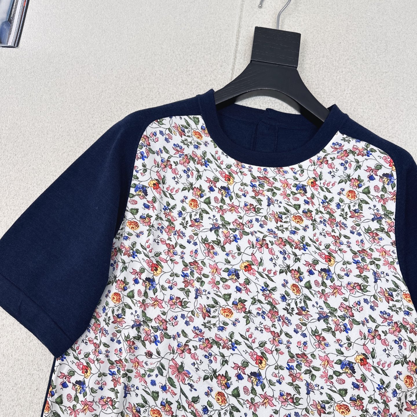 高智感老钱风穿搭 lp🆕 25Ss————早秋最新款高级感印花拼接短袖毛衣🖤七夕限定复古田园繁花精致图案