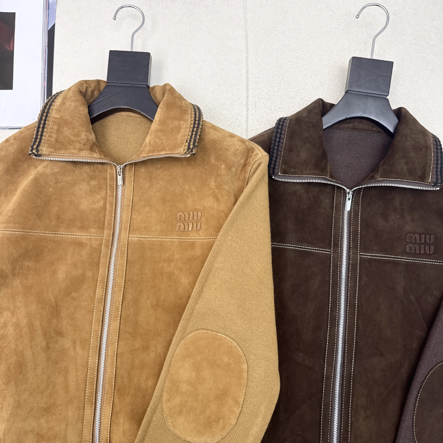 爆单款推荐 Miu 25Ss———秋冬最新款缪系鹿皮绒翻立领夹克外套🤎百分百进口鹿皮绒小羊皮拼接螺纹纱线