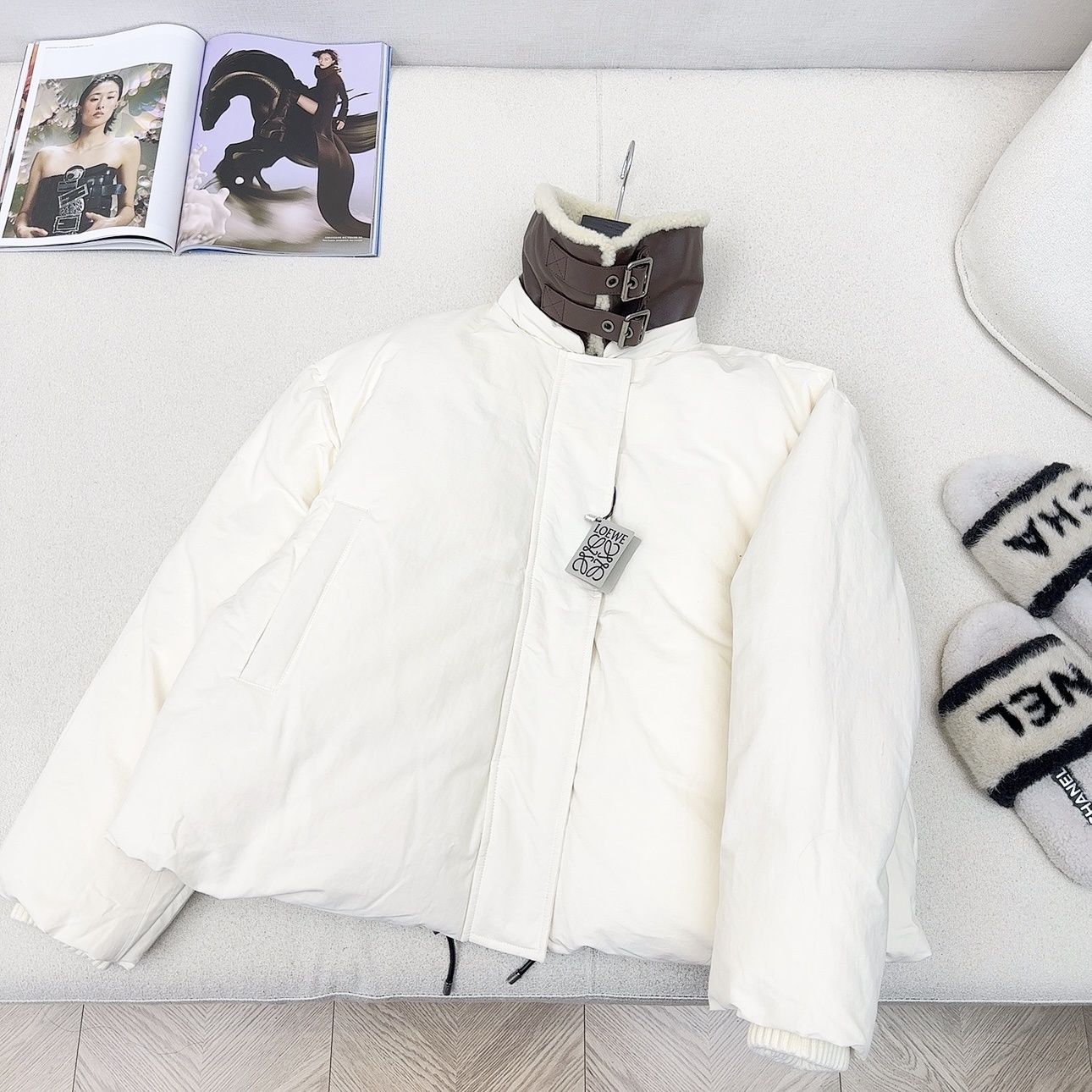 爆款推荐 原单品质 loe 25Ss———秋冬新款拼羊羔毛领面包羽绒服外套💛 超可爱宽松气球廓形 版型绝