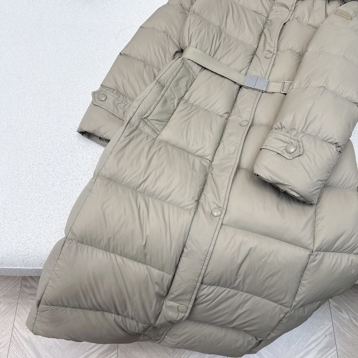 独家首发 原单品质 Bur 25Ss———秋冬最新款毛领连帽长款羽绒服🖤 领子内里拼接羊绒格纹 经典lo