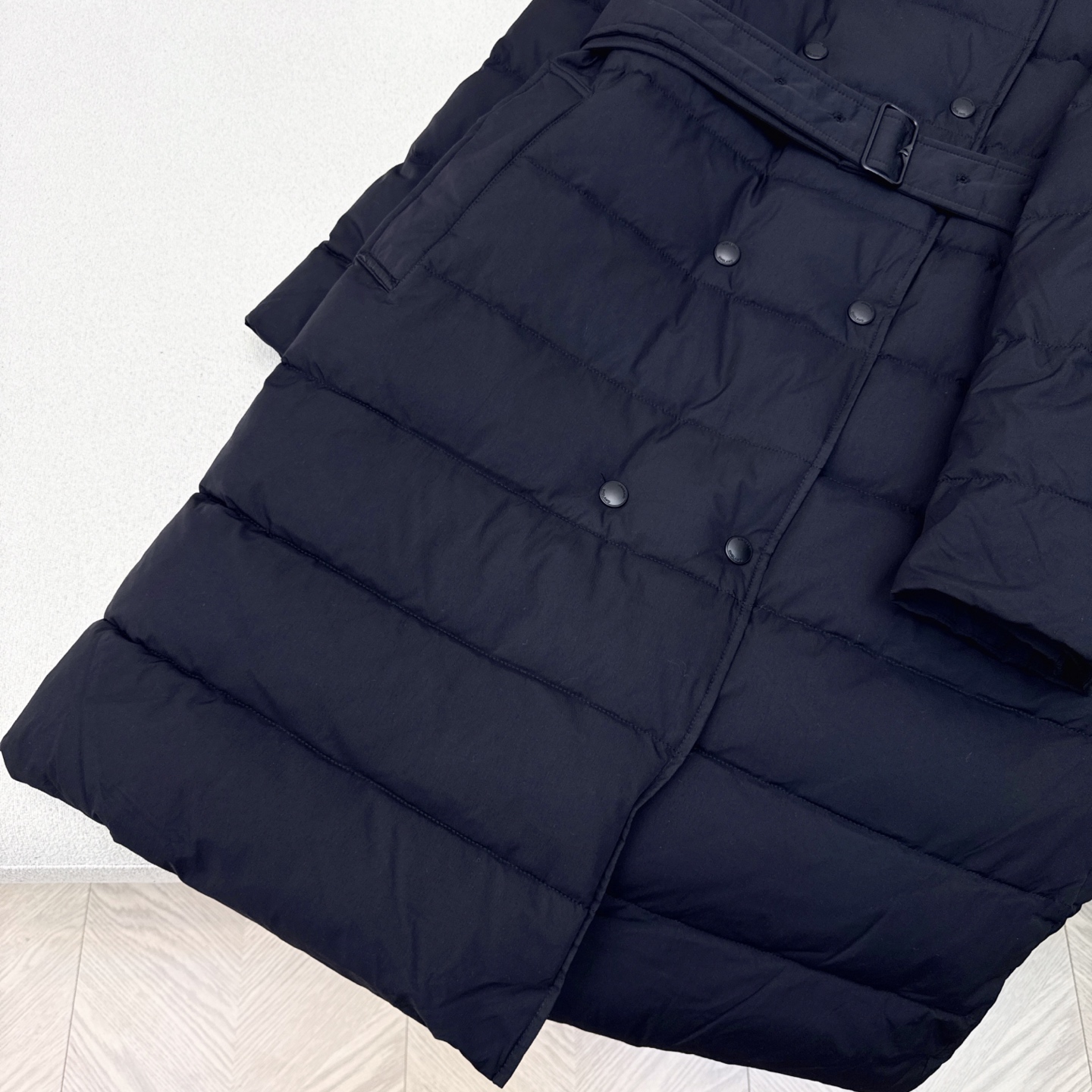 原单品质 Bur 25SS ———秋冬新款经典双排扣翻领长款羽绒服外套 🖤实穿性很高 专柜每年必火的经典