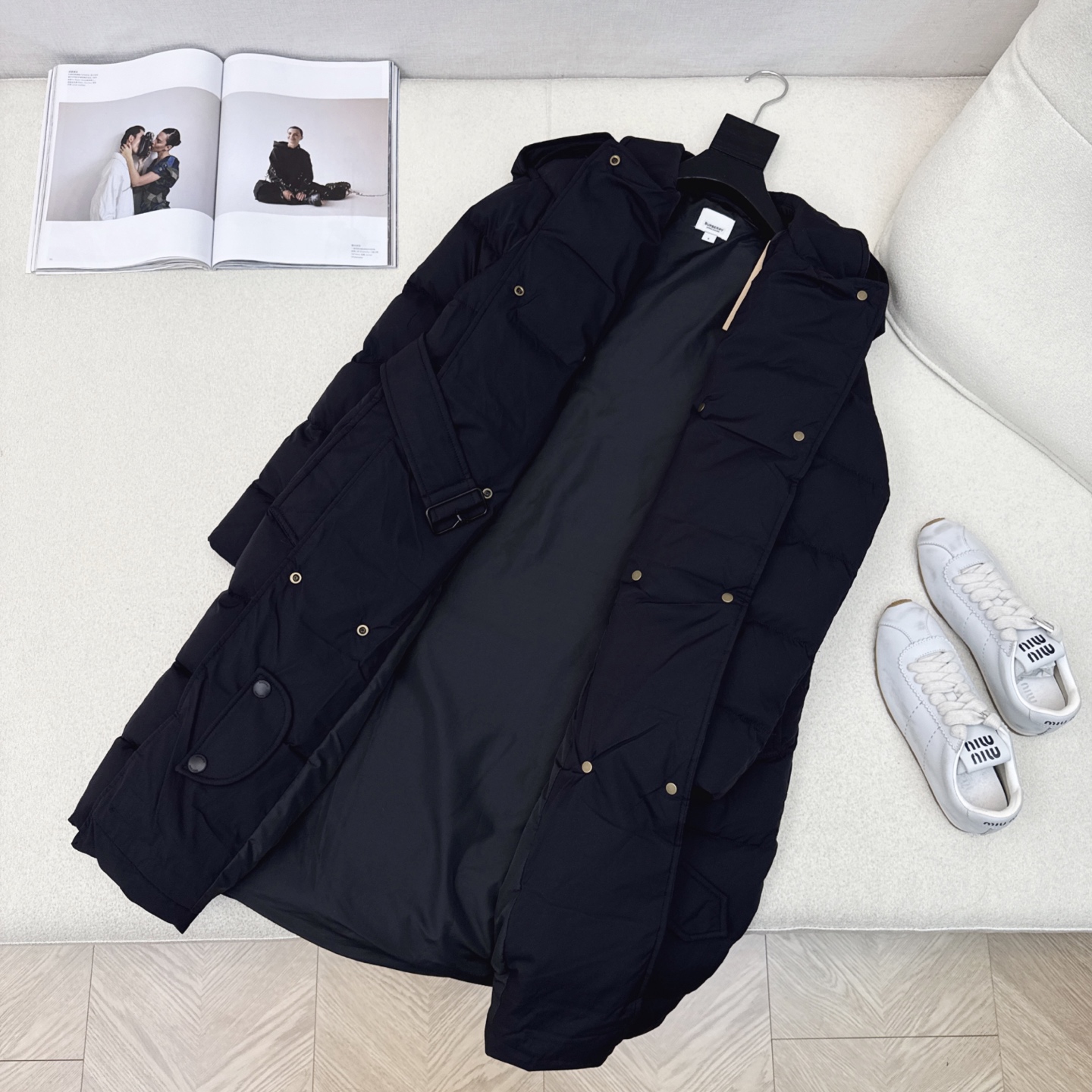 原单品质 Bur 25SS ———秋冬新款经典双排扣翻领长款羽绒服外套 🖤实穿性很高 专柜每年必火的经典