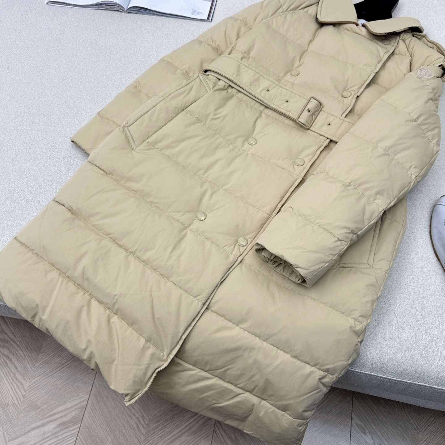 原单品质 Bur 25SS ———秋冬新款经典双排扣翻领长款羽绒服外套 🖤实穿性很高 专柜每年必火的经典