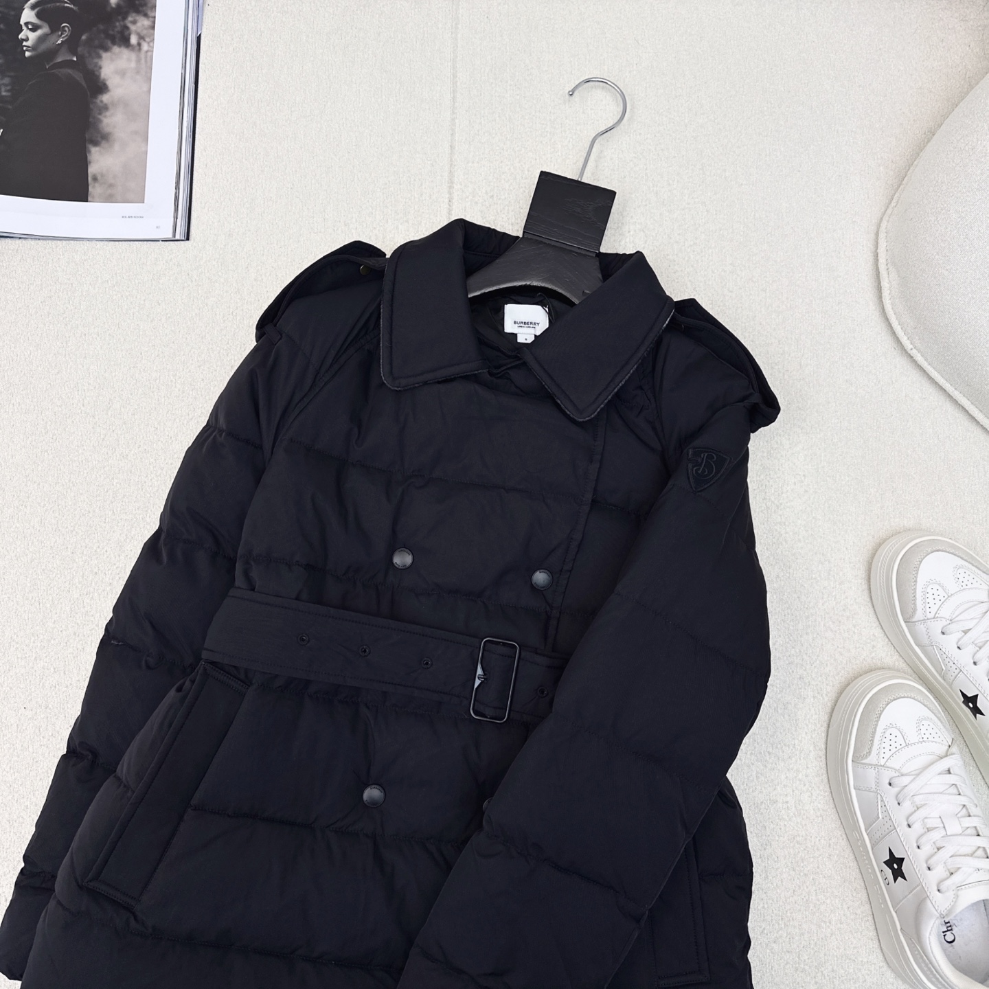 原单品质 Bur 25SS ———秋冬新款经典双排扣翻领短款羽绒服外套 🖤实穿性很高 专柜每年必火的经典