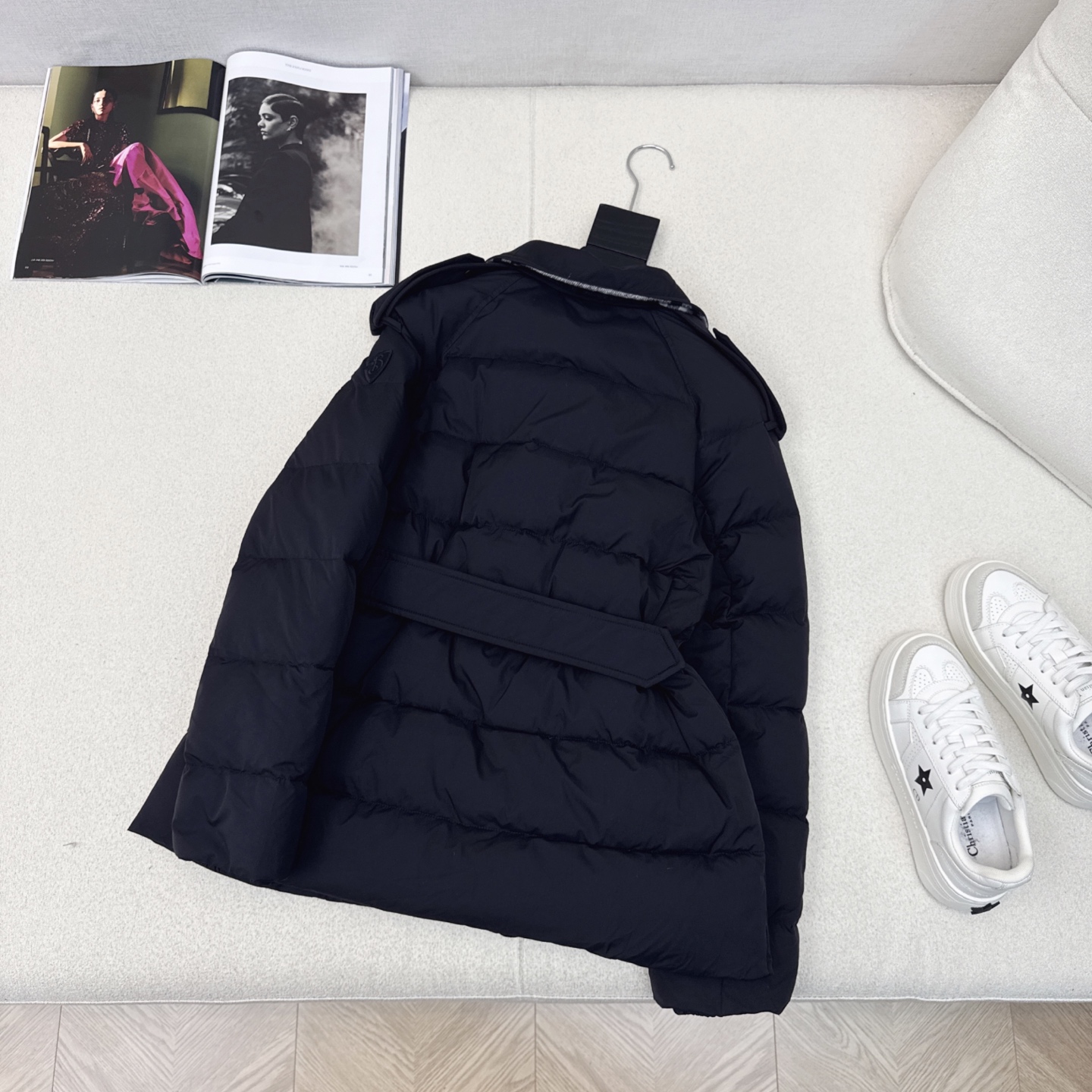原单品质 Bur 25SS ———秋冬新款经典双排扣翻领短款羽绒服外套 🖤实穿性很高 专柜每年必火的经典