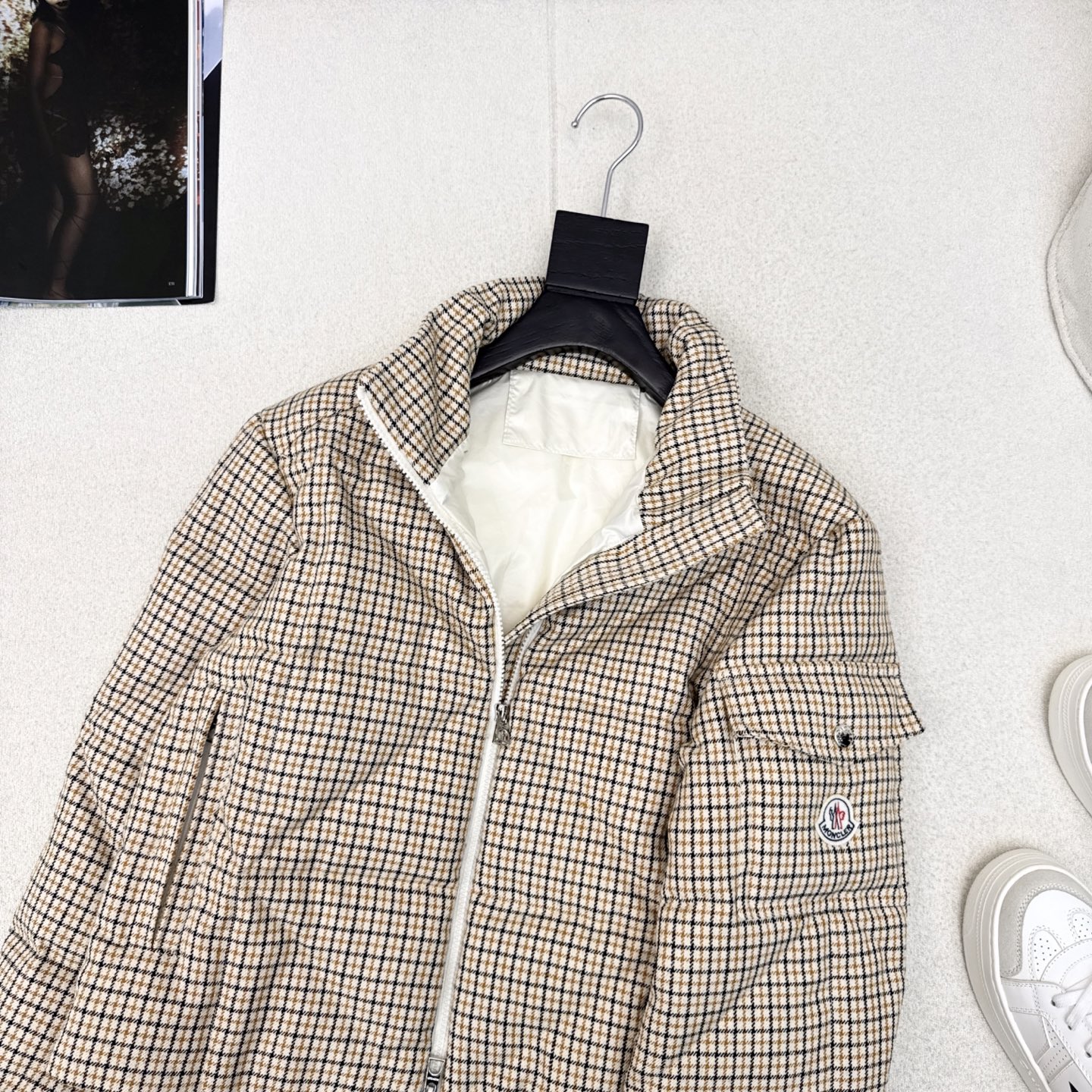 原单品质 Mc 25Ss———秋冬最新款千鸟格立领羽绒服外套 🤍经典H版型立体剪裁版型设计 时髦又帅气 